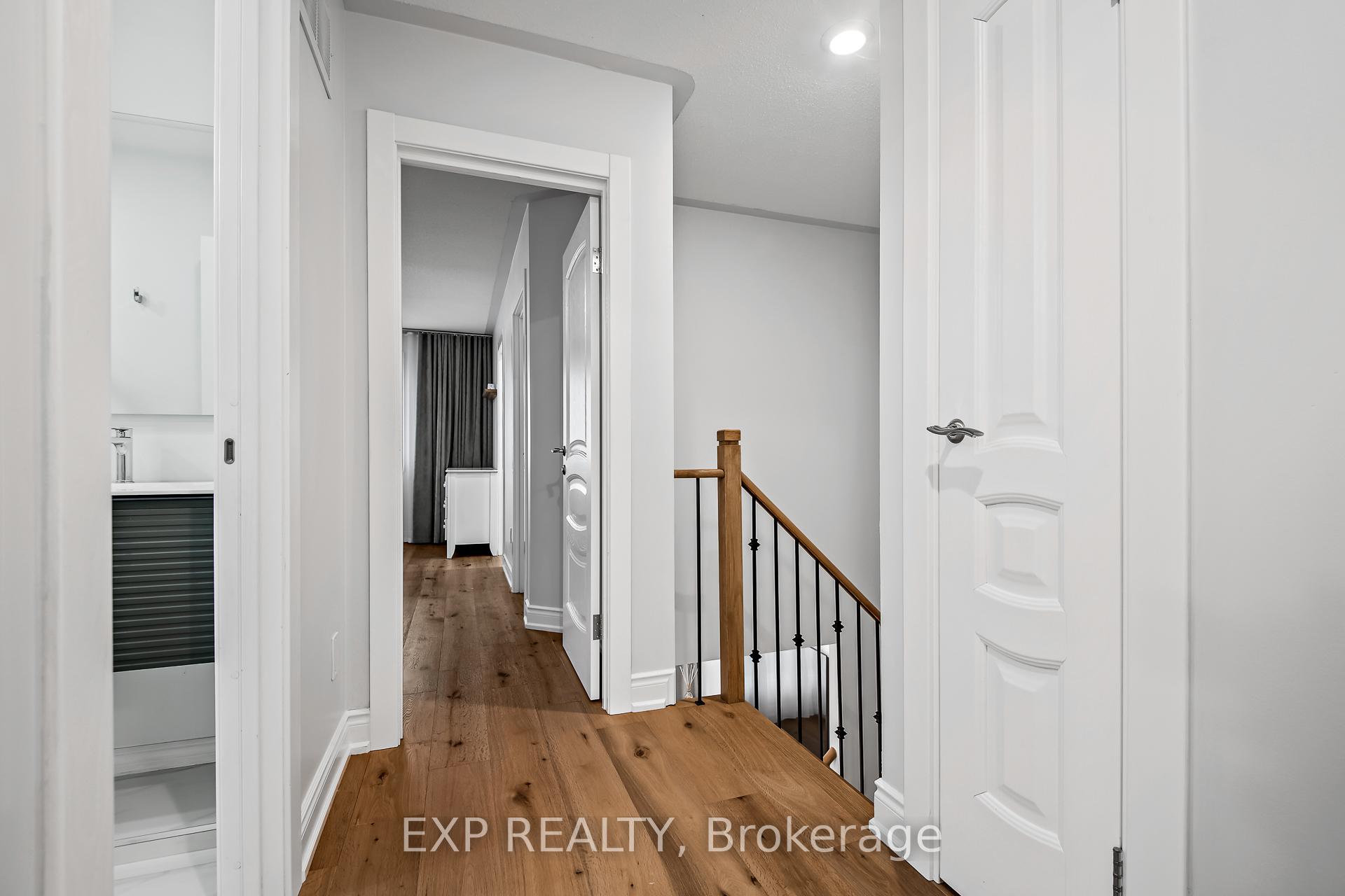 Photo 19 of 29 Rustwood Road, Vaughan, Patterson — HOMEH