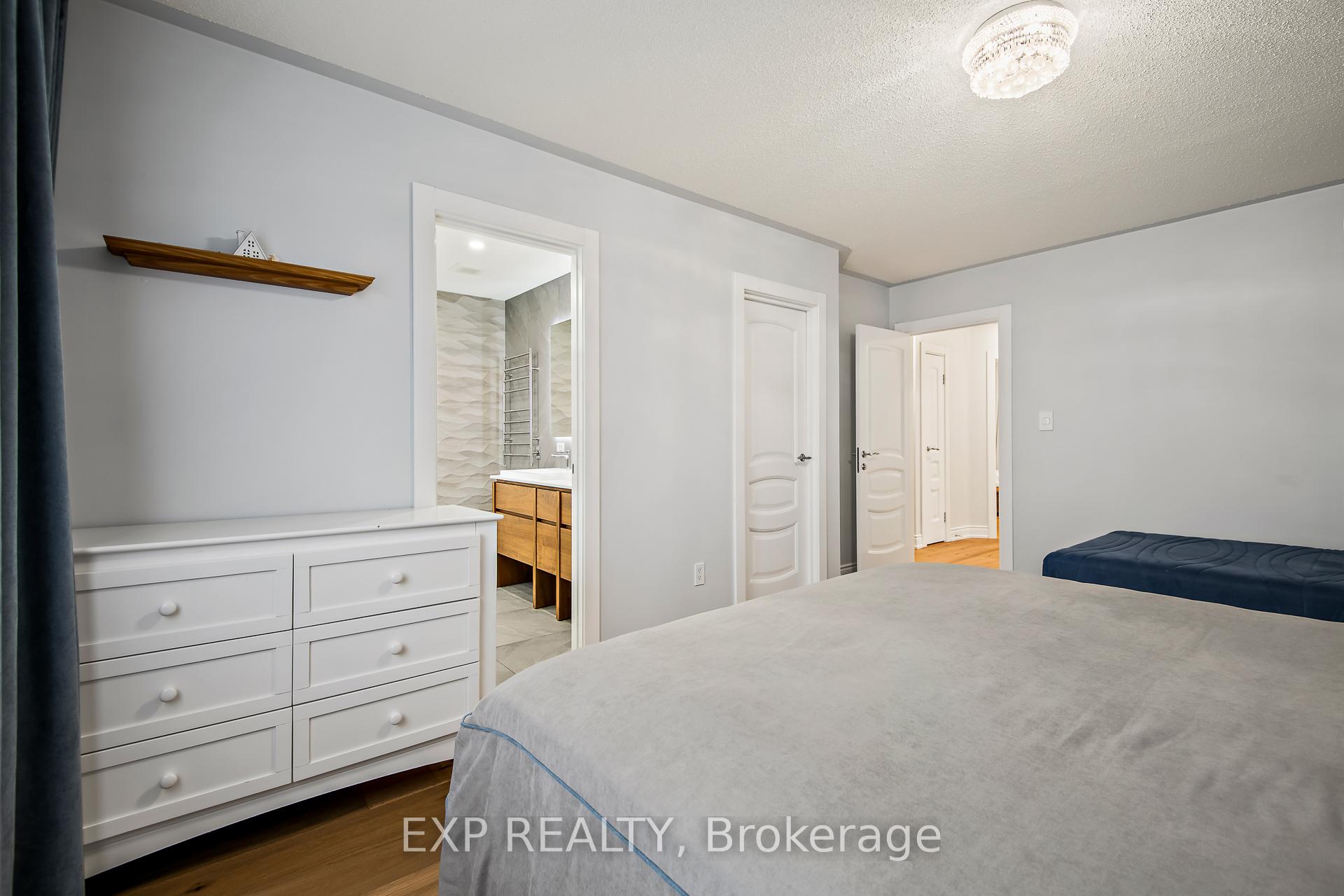 Photo 21 of 29 Rustwood Road, Vaughan, Patterson — HOMEH