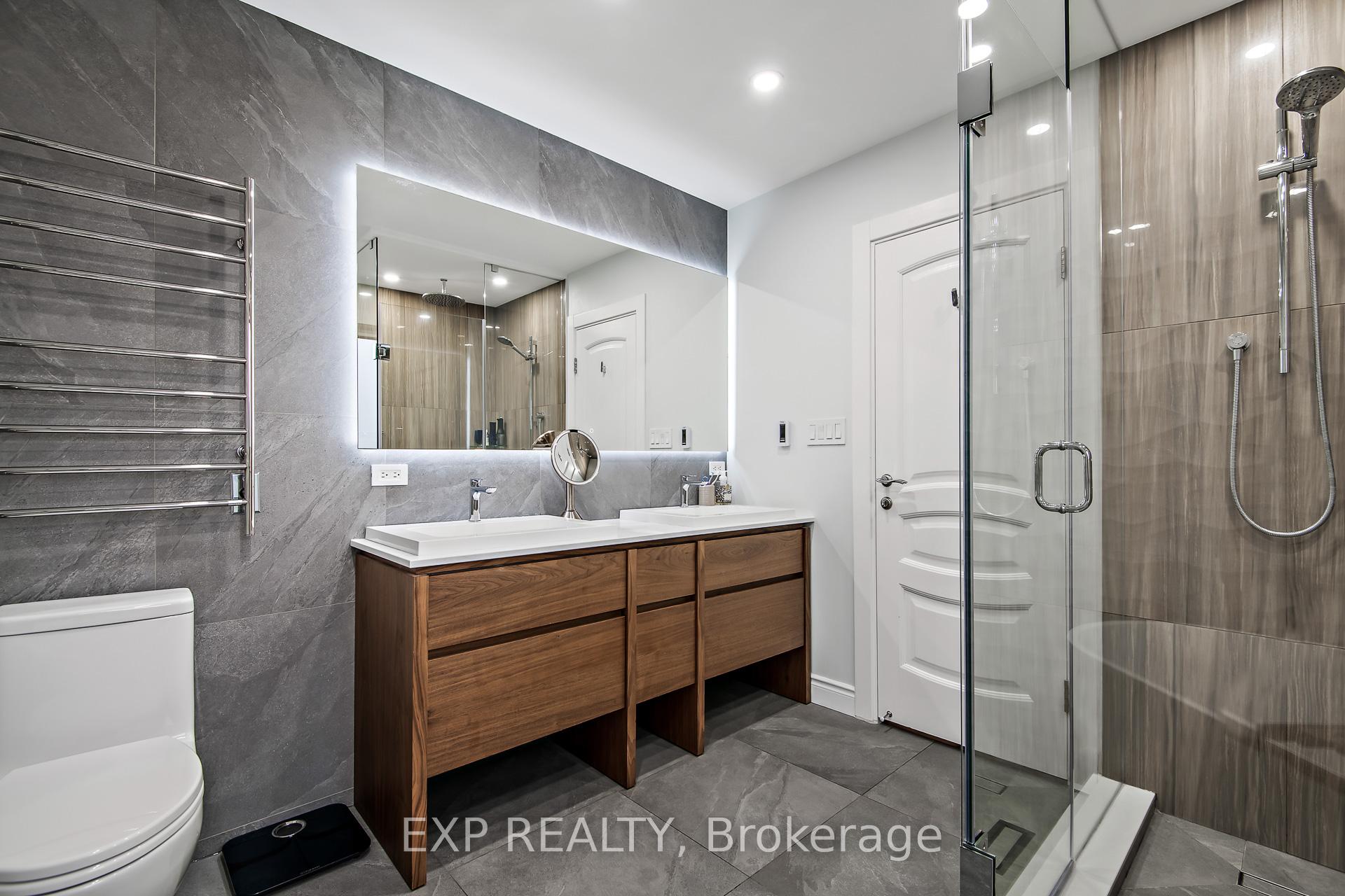 Photo 24 of 29 Rustwood Road, Vaughan, Patterson — HOMEH