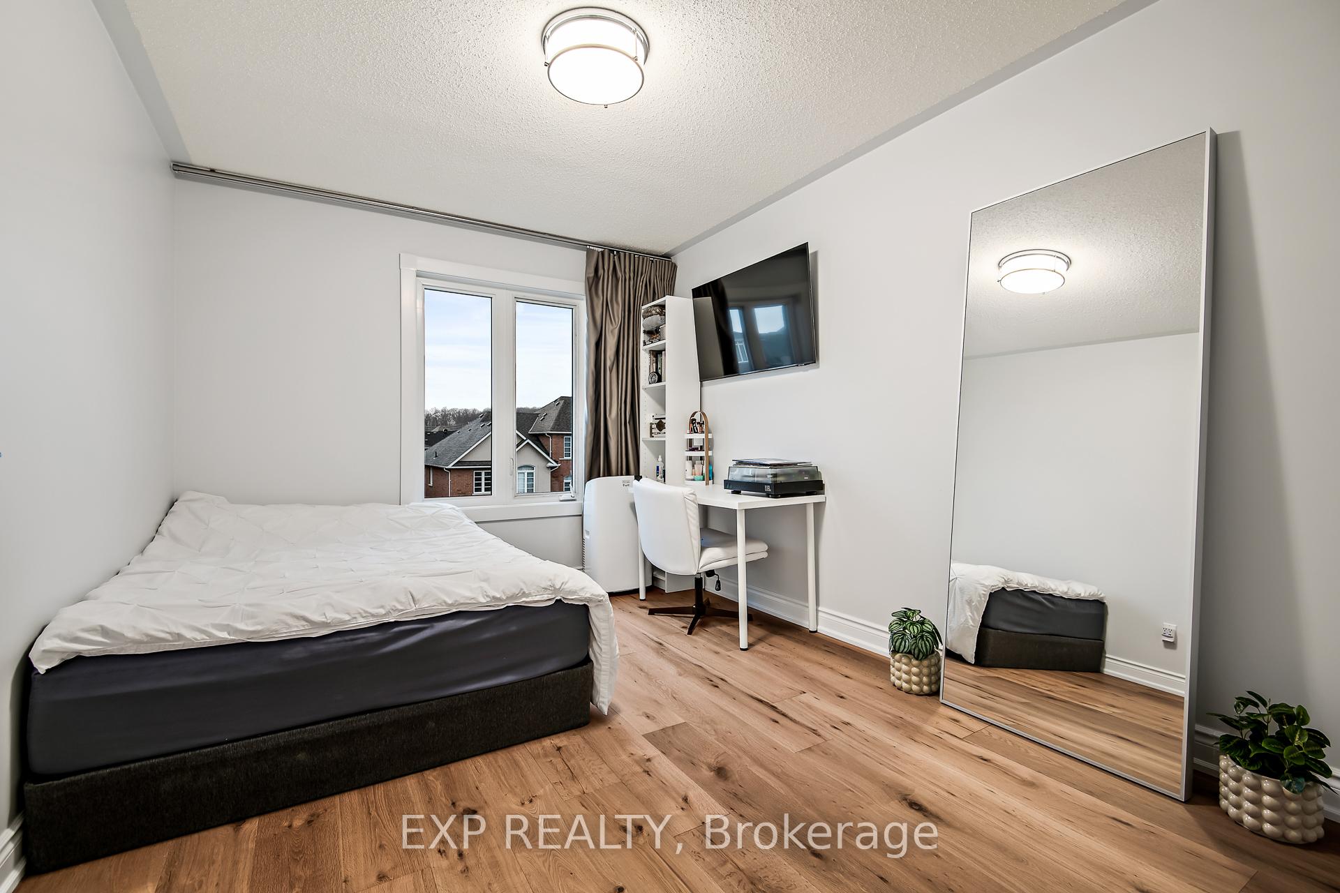 Photo 27 of 29 Rustwood Road, Vaughan, Patterson — HOMEH