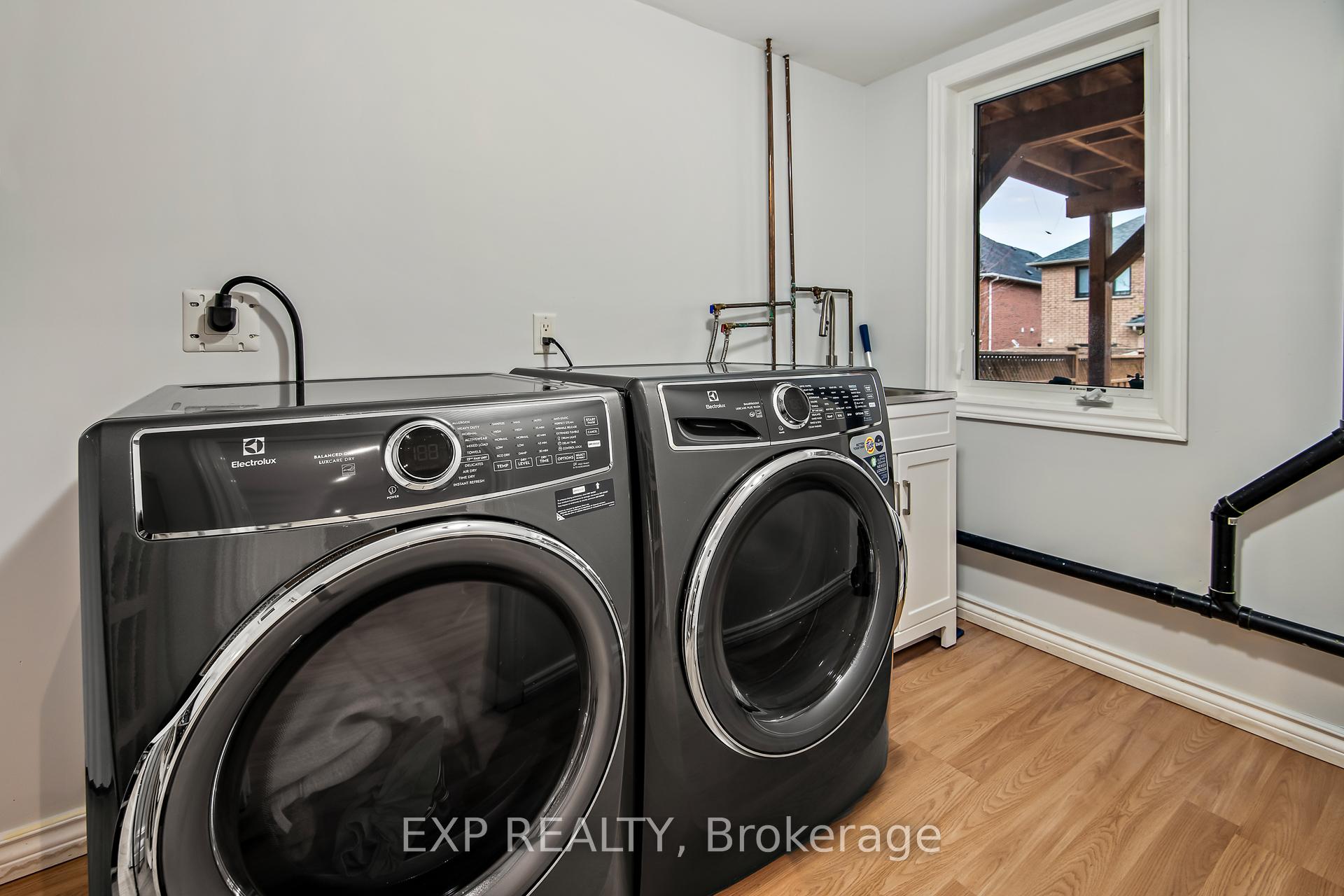 Photo 34 of 29 Rustwood Road, Vaughan, Patterson — HOMEH