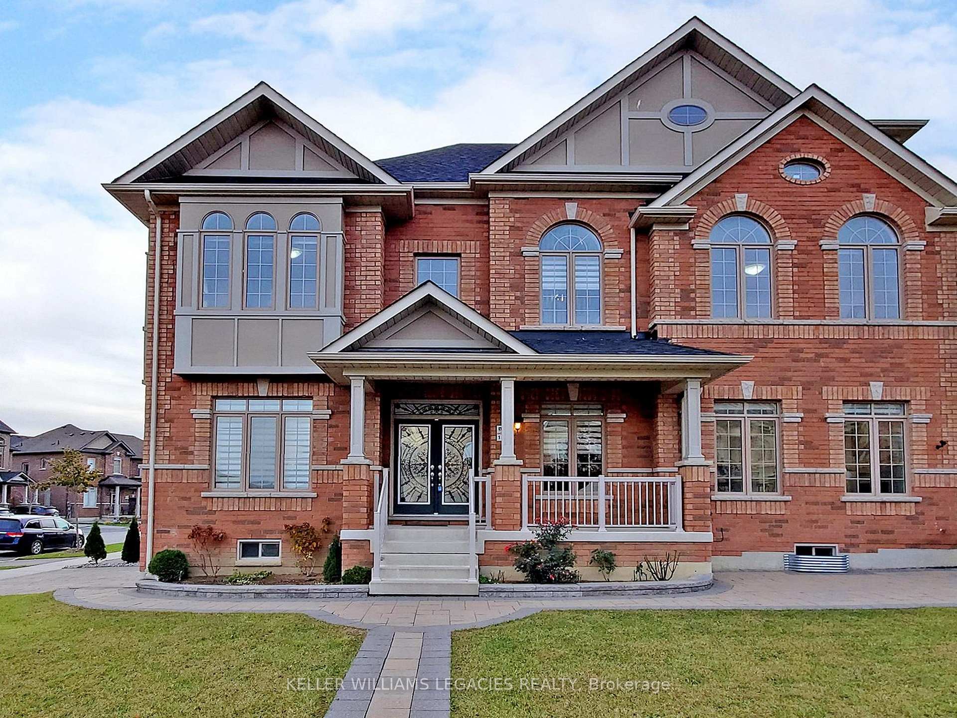 Front of 209 Kincardine Street