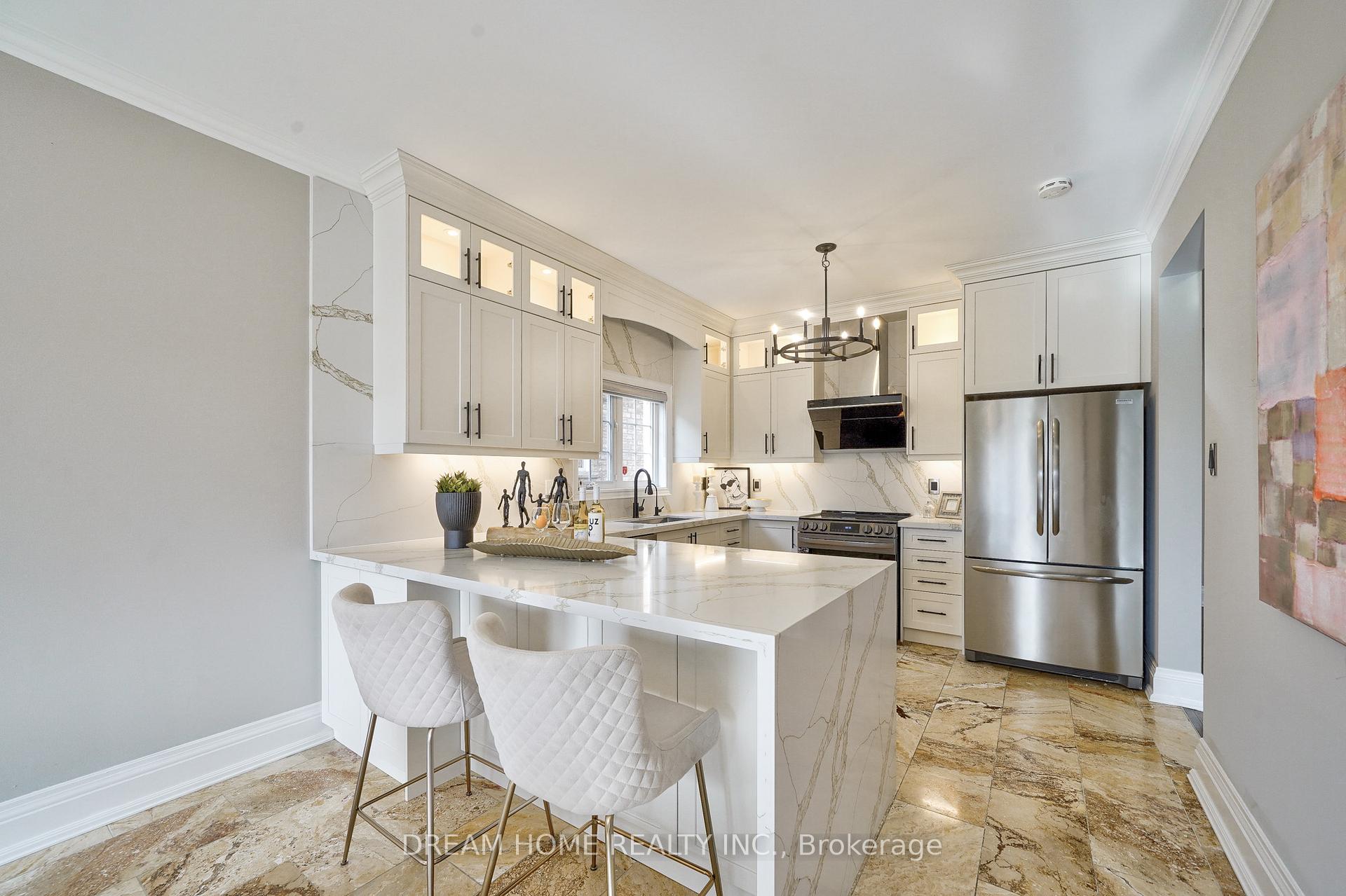 Photo 16 of 95 Rivermill Crescent, Vaughan, Patterson — HOMEH