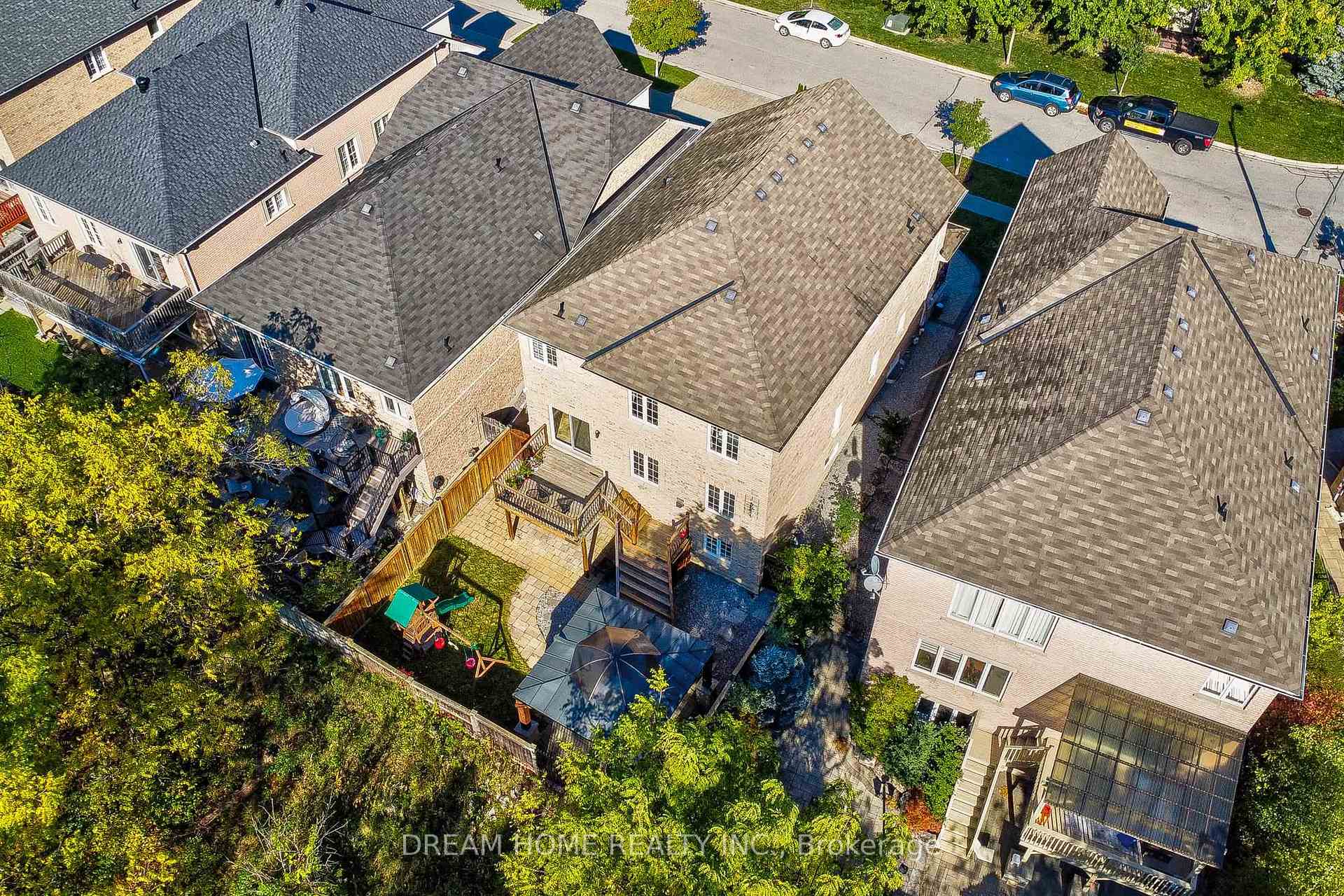 Photo 38 of 95 Rivermill Crescent, Vaughan, Patterson — HOMEH