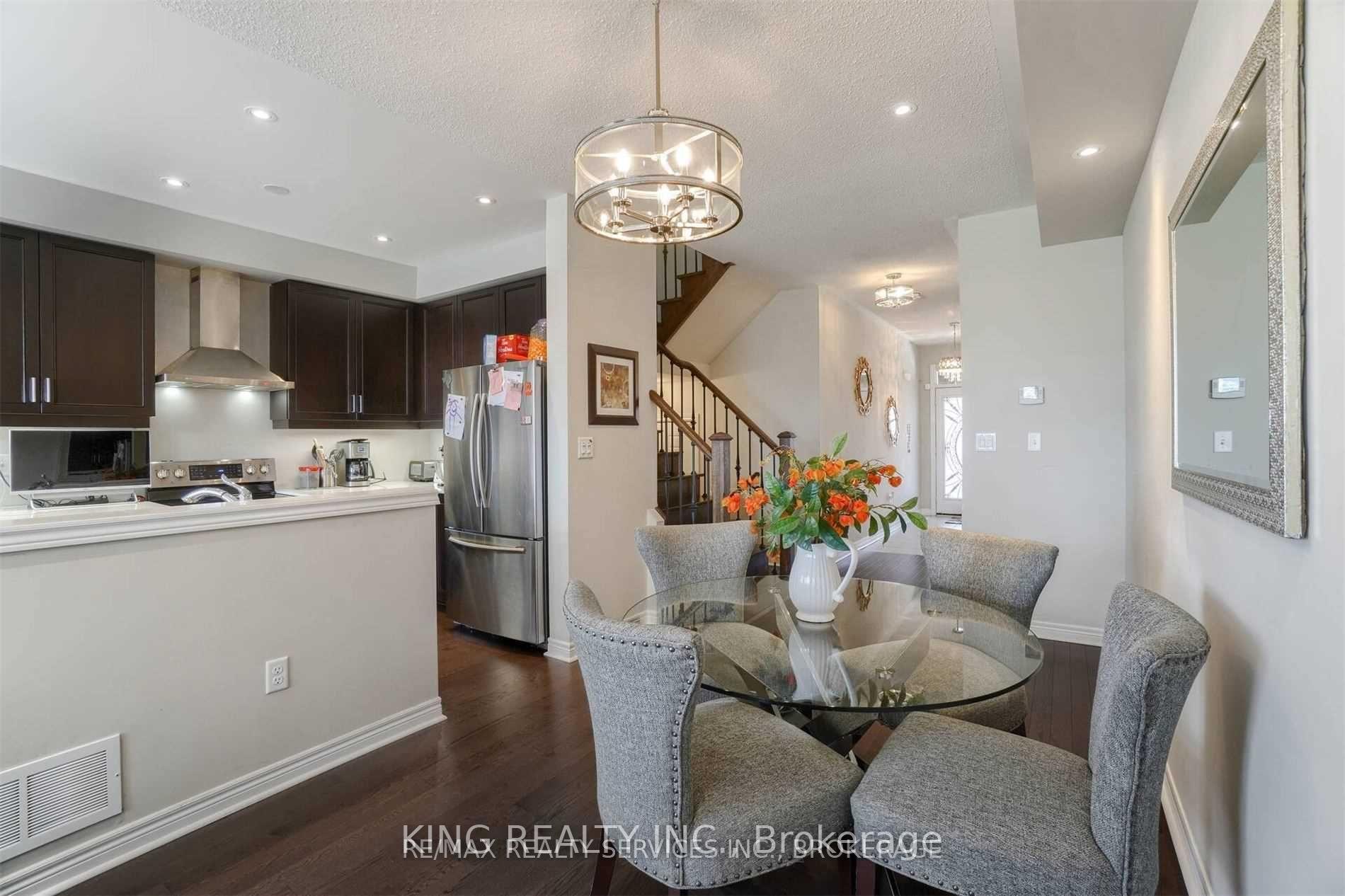 Photo 8 of 73 Fann Drive, Brampton, Northwest Brampton — HOMEH