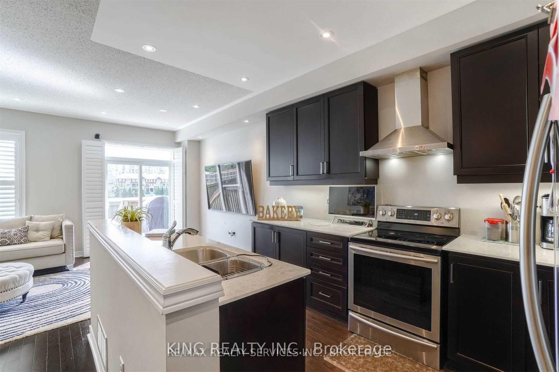 Photo 14 of 73 Fann Drive, Brampton, Northwest Brampton — HOMEH