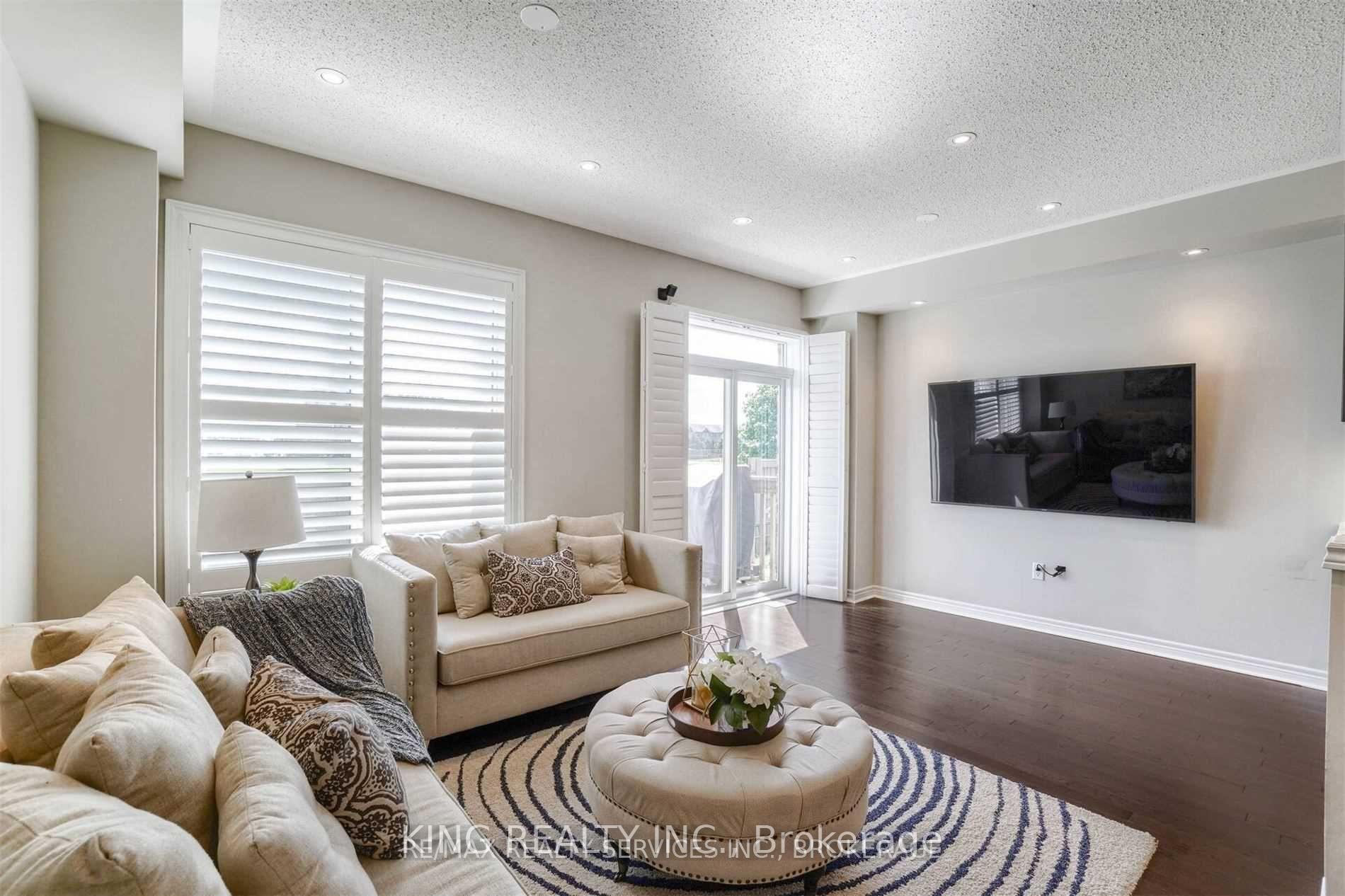 Photo 21 of 73 Fann Drive, Brampton, Northwest Brampton — HOMEH