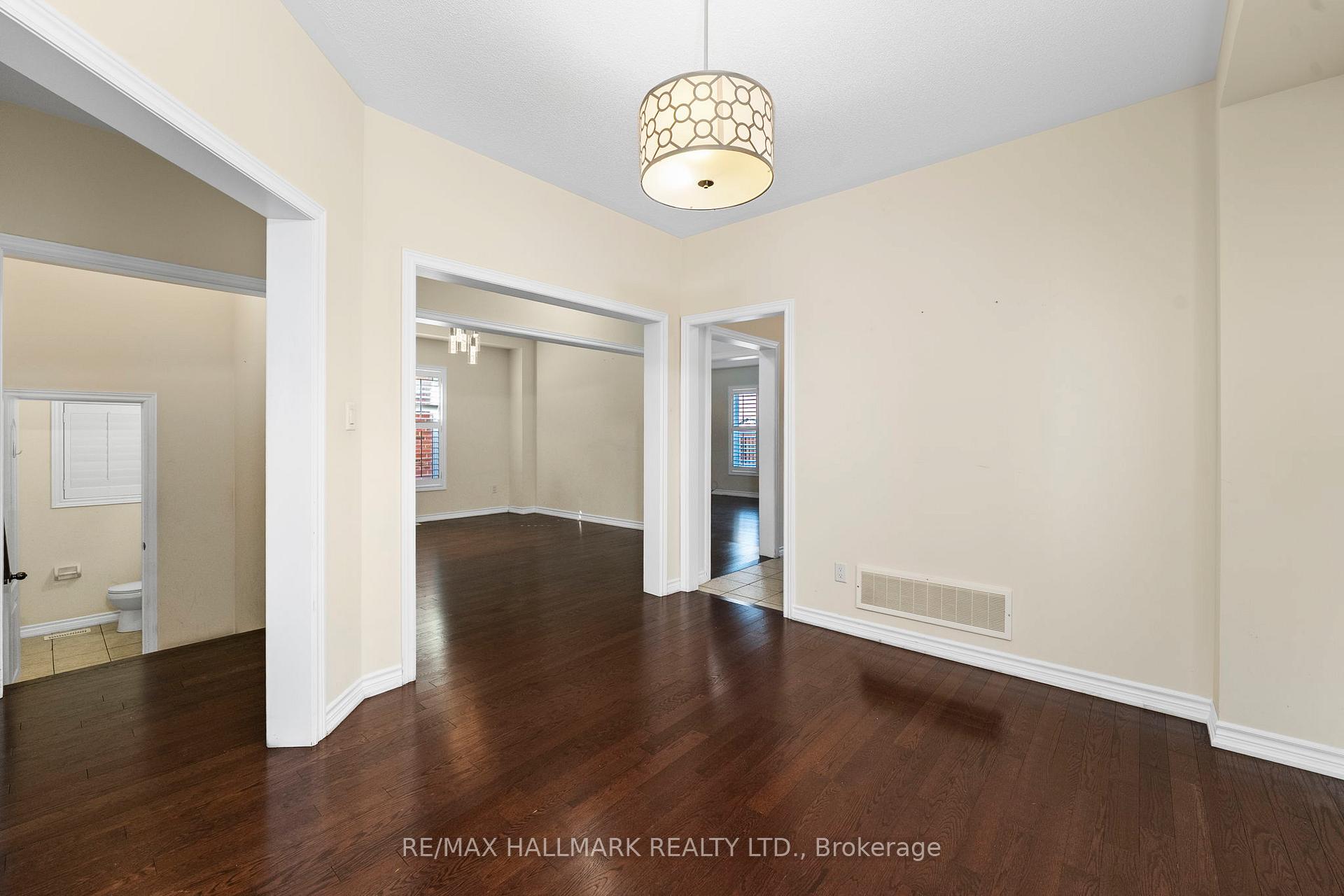 Photo 12 of 18 Morrow Bay Drive, Brampton, Bram East — HOMEH