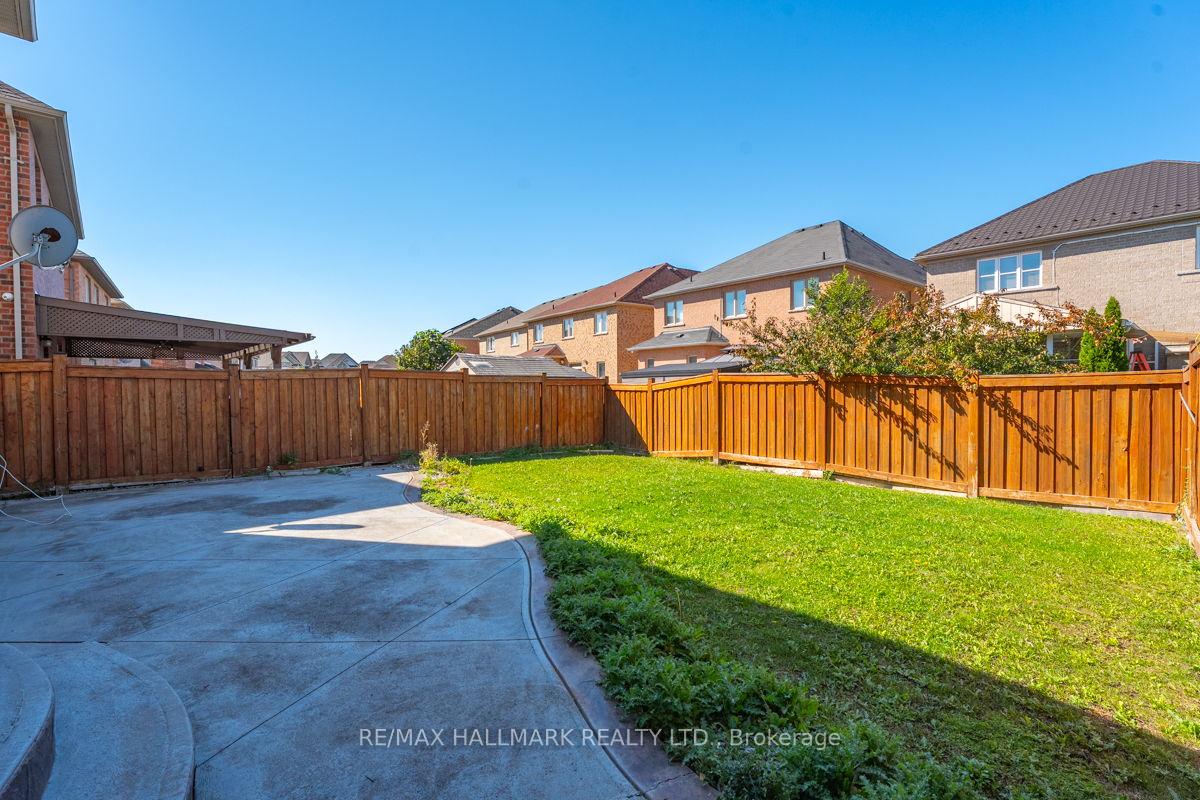 Photo 41 of 18 Morrow Bay Drive, Brampton, Bram East — HOMEH
