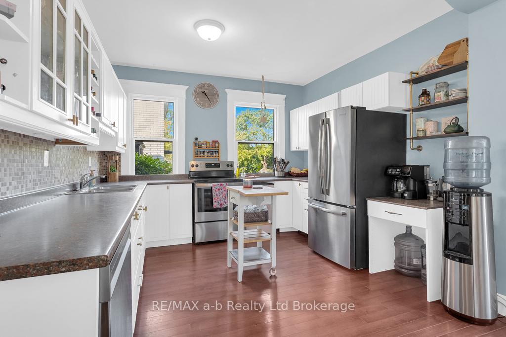Photo 13 of 115 Winniett Street, Brant, Brantford Twp — HOMEH