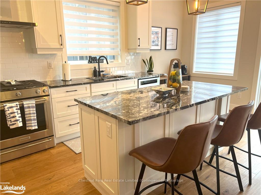 Photo 10 of 118 Black Willow Crescent, Blue Mountains — HOMEH