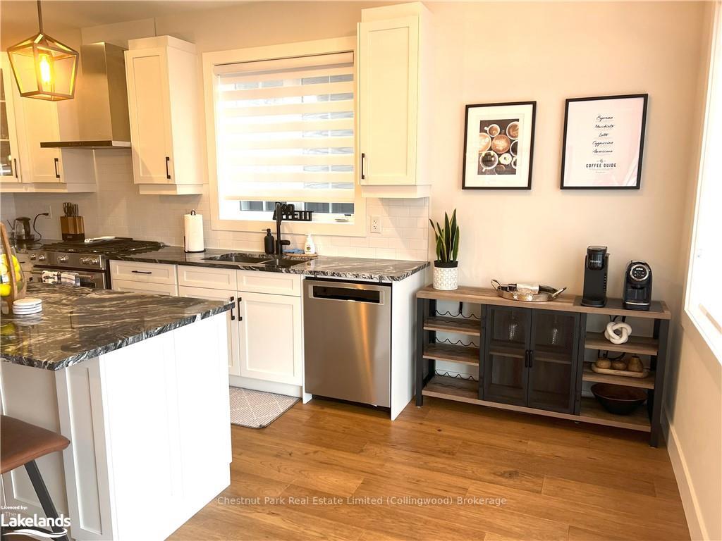 Photo 9 of 118 Black Willow Crescent, Blue Mountains — HOMEH