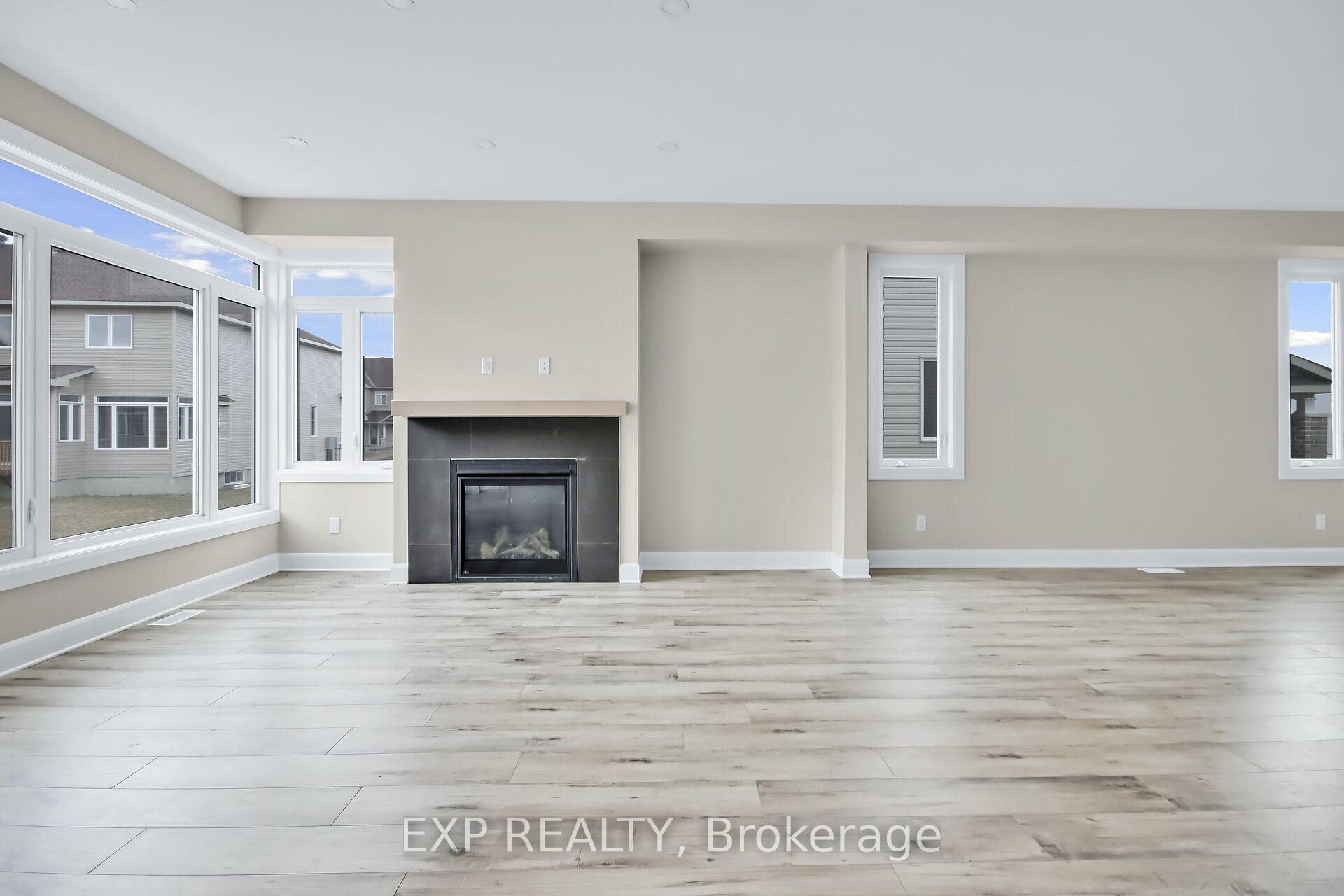 Photo 3 of 74 Eastwood Drive, Carleton Place — HOMEH