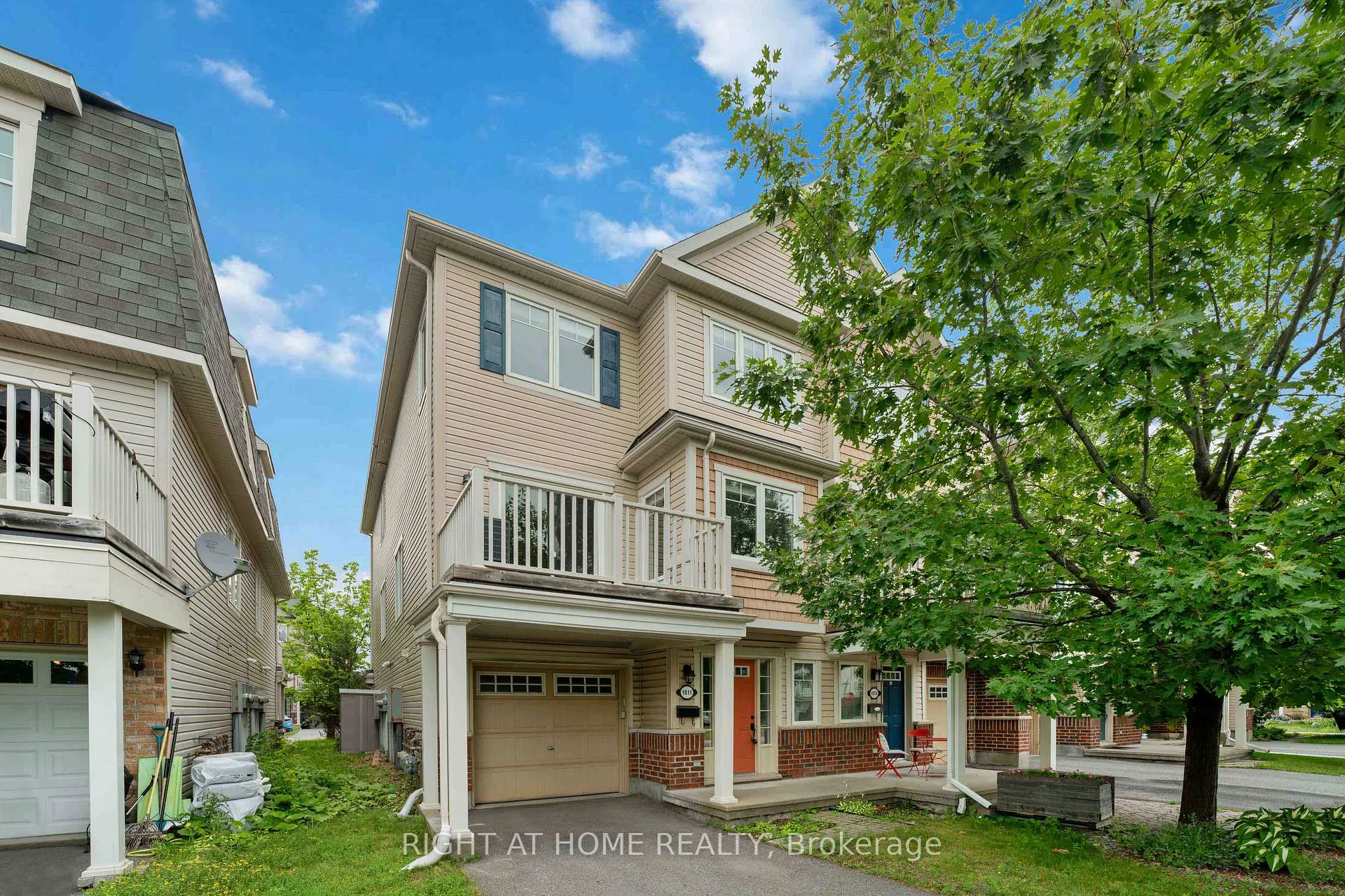 Photo 1 of 1011 Andora Avenue, Ottawa, Barrhaven - Heritage Park — HOMEH
