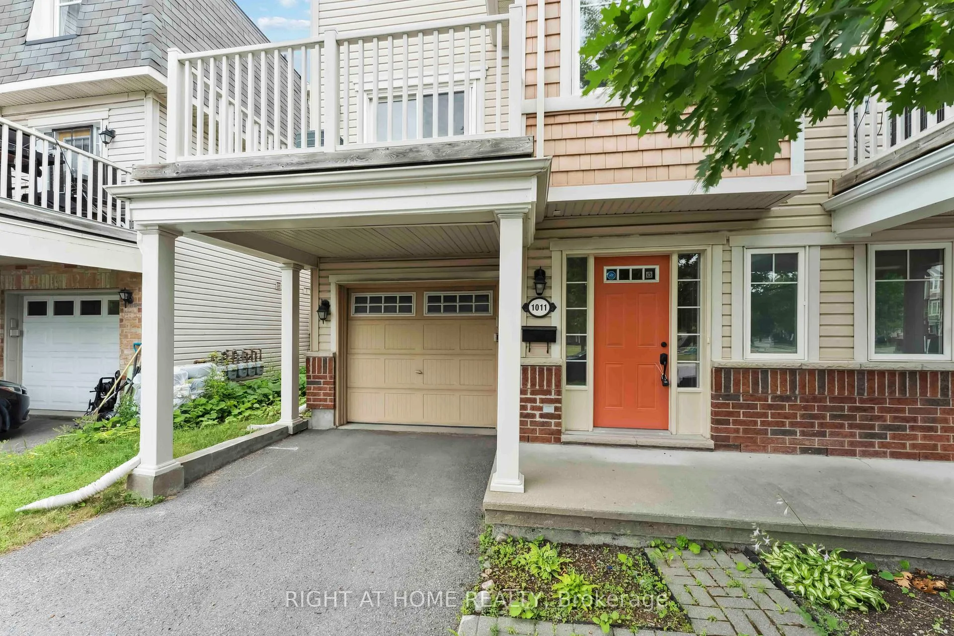 Photo 2 of 1011 Andora Avenue, Ottawa, Barrhaven - Heritage Park — HOMEH