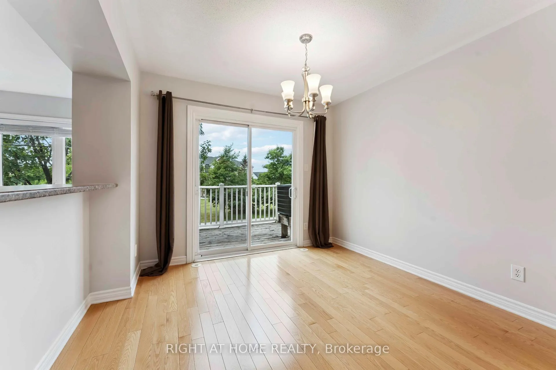 Photo 14 of 1011 Andora Avenue, Ottawa, Barrhaven - Heritage Park — HOMEH