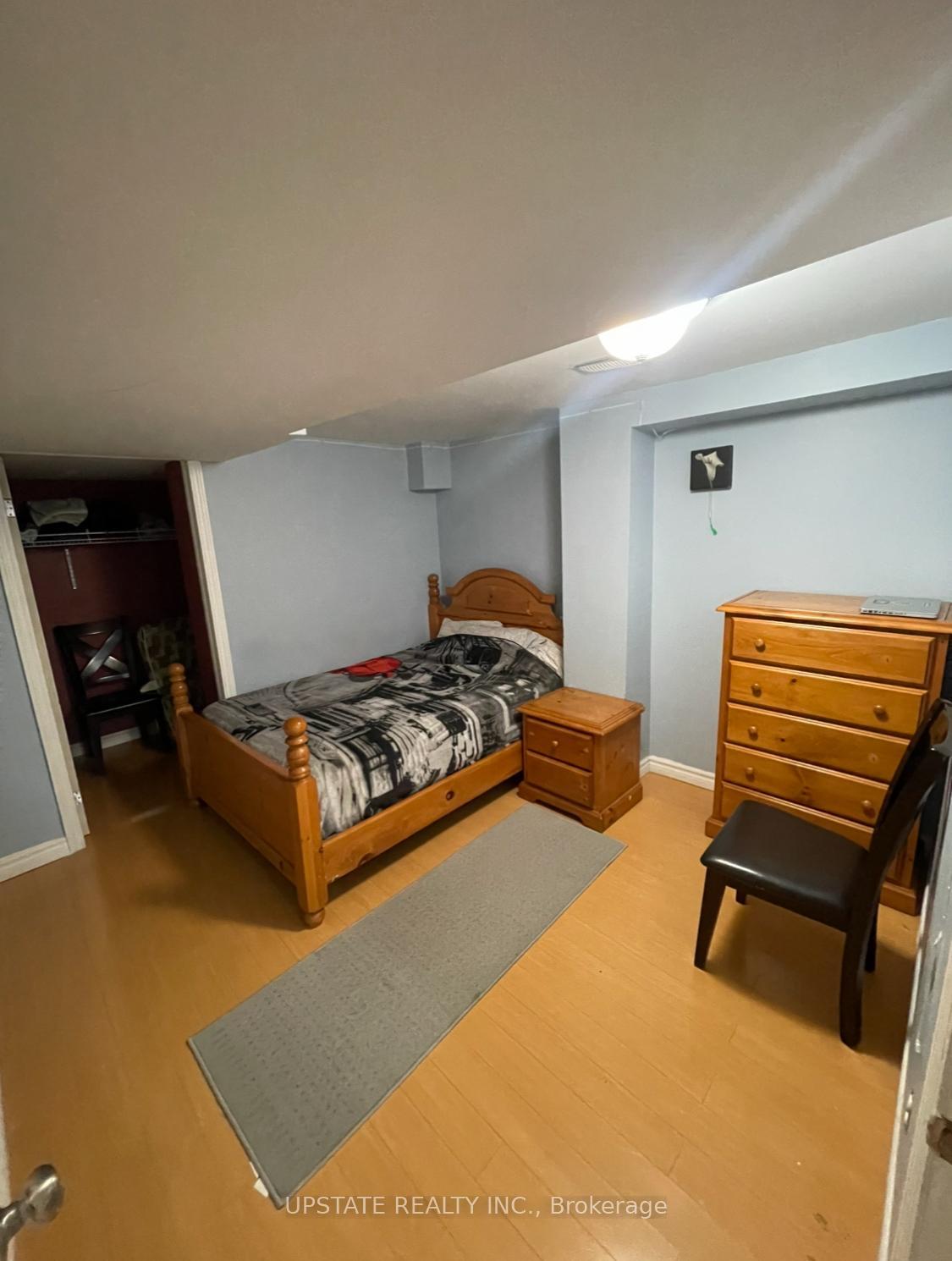 Photo 5 of 76 Charcoal Way, Brampton, Bram West — HOMEH