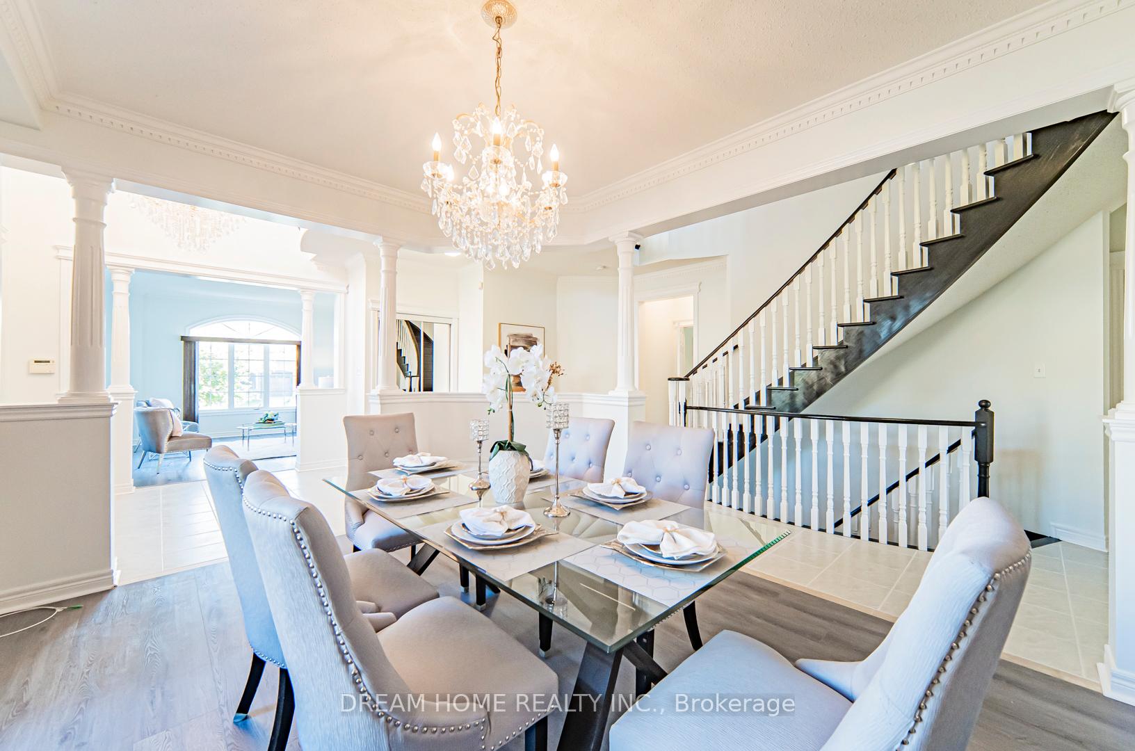 Photo 8 of 460 Sonoma Boulevard, Vaughan, Sonoma Heights — HOMEH
