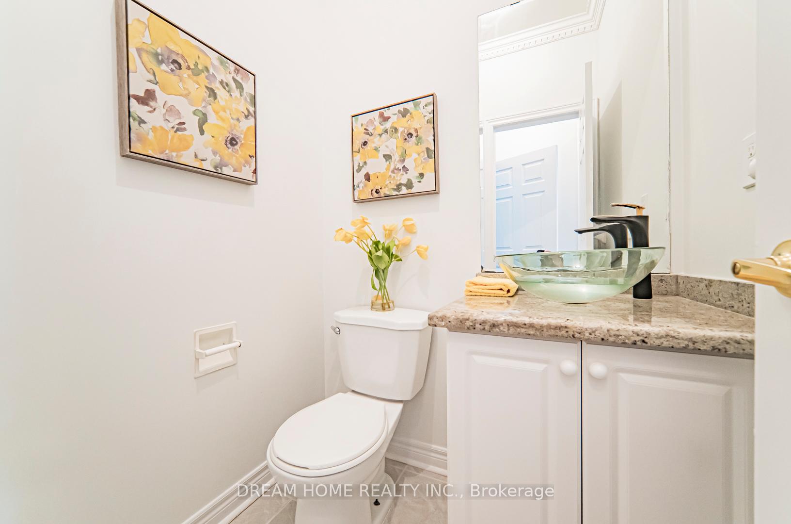 Photo 17 of 460 Sonoma Boulevard, Vaughan, Sonoma Heights — HOMEH
