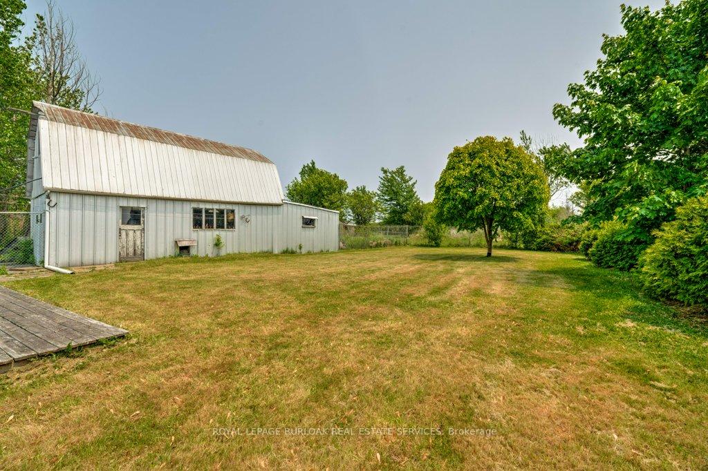 Photo 8 of 114 Second Road E, Hamilton, Rural Stoney Creek — HOMEH