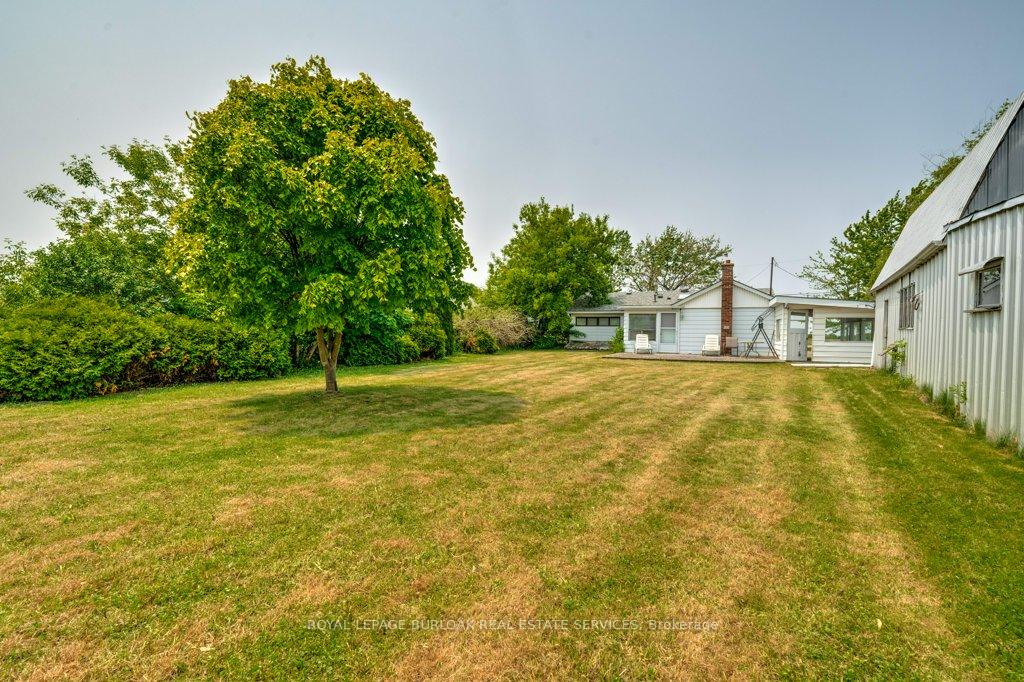 Photo 11 of 114 Second Road E, Hamilton, Rural Stoney Creek — HOMEH