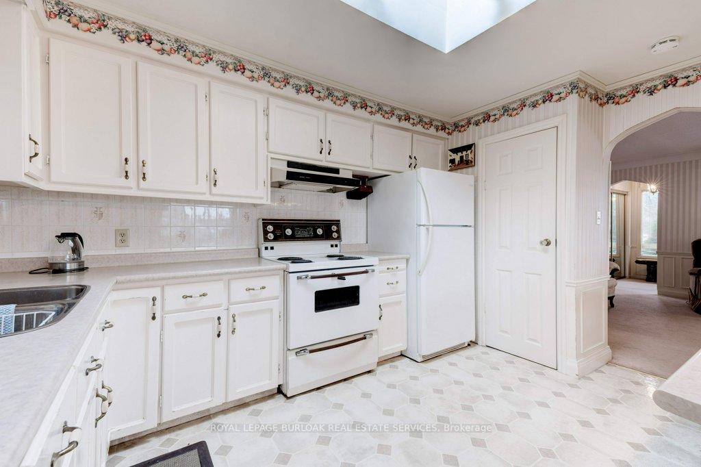 Photo 18 of 114 Second Road E, Hamilton, Rural Stoney Creek — HOMEH