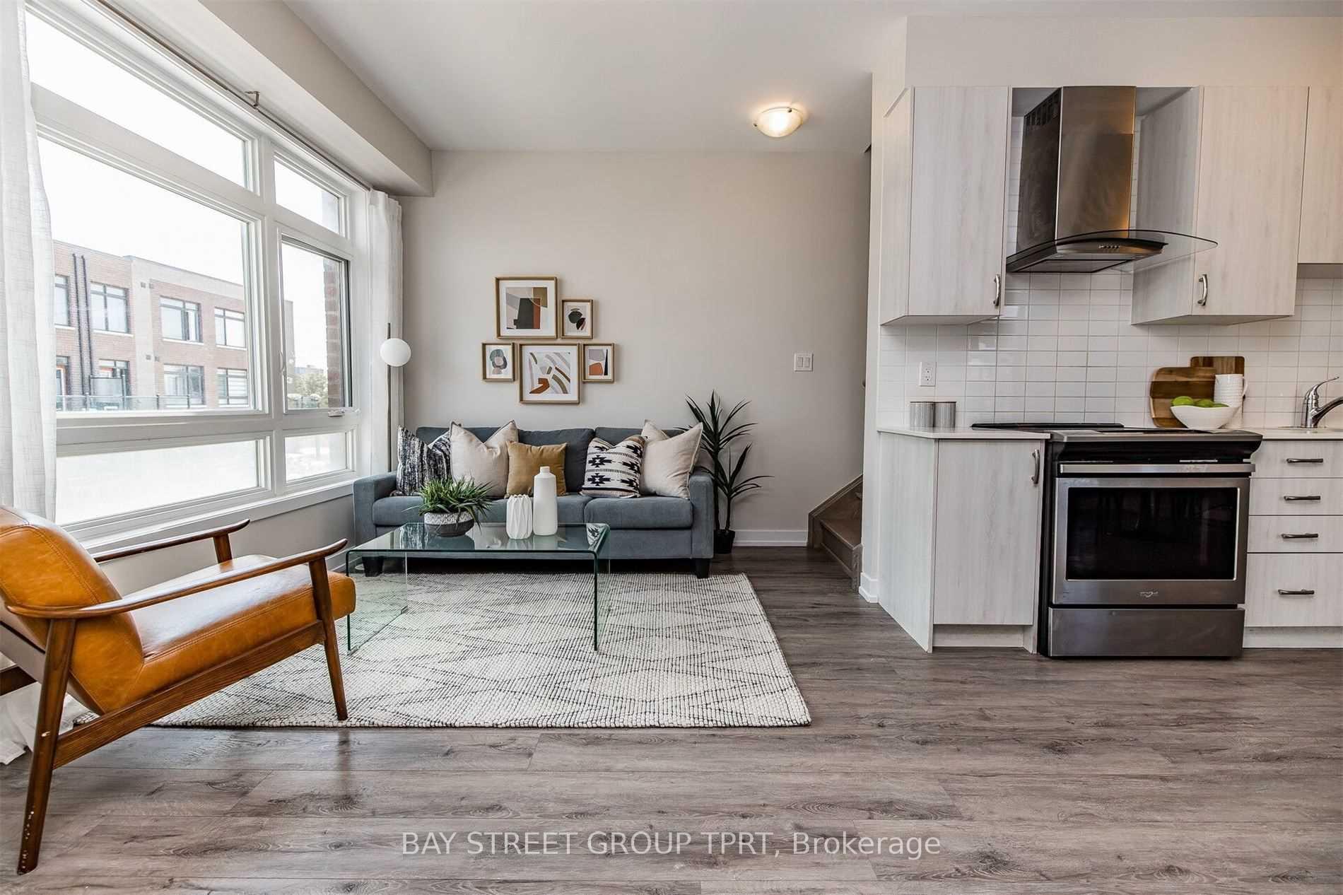 Photo 10 of 2 Allward Street, Vaughan, Vaughan Grove — HOMEH