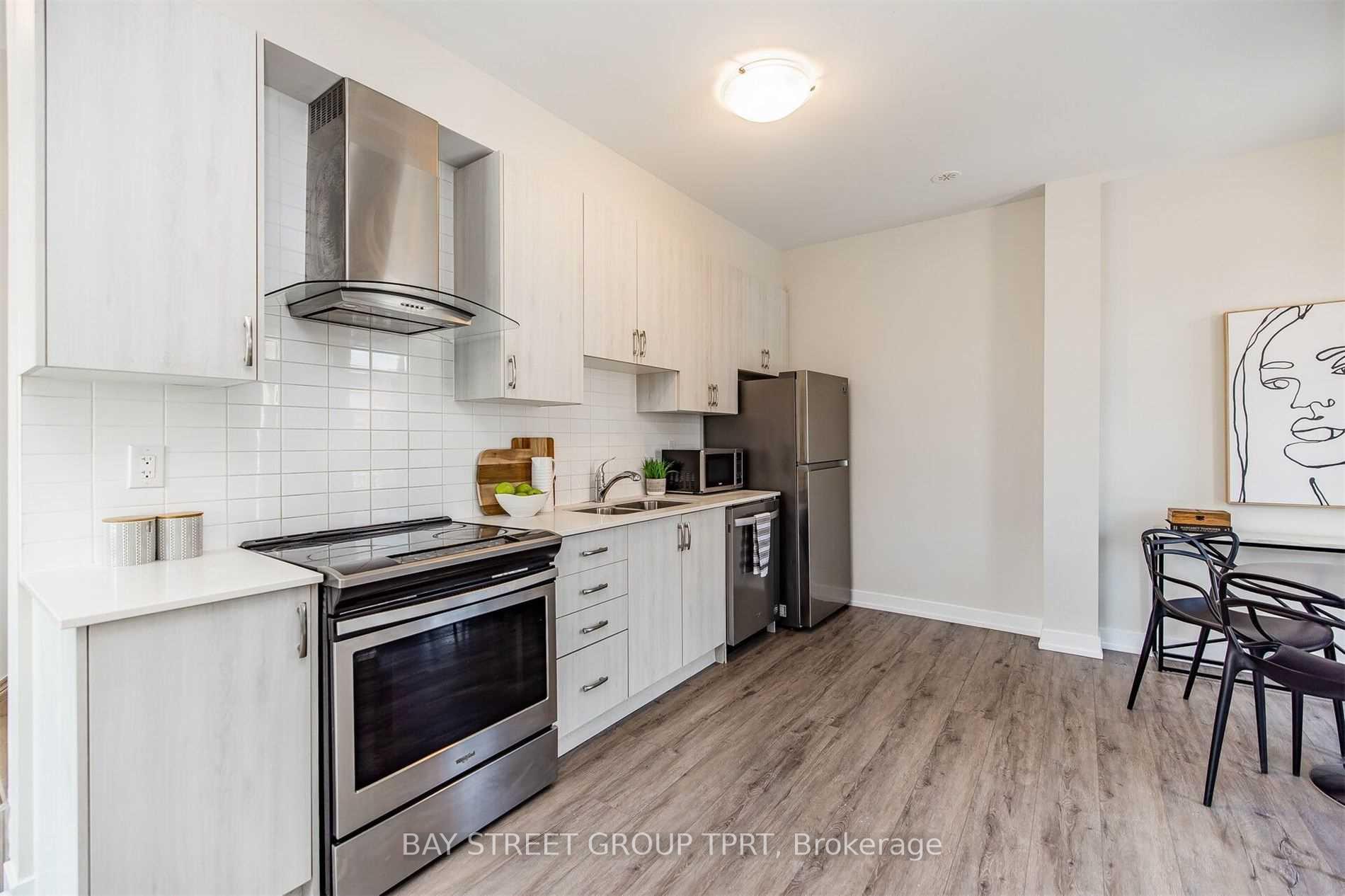 Photo 12 of 2 Allward Street, Vaughan, Vaughan Grove — HOMEH