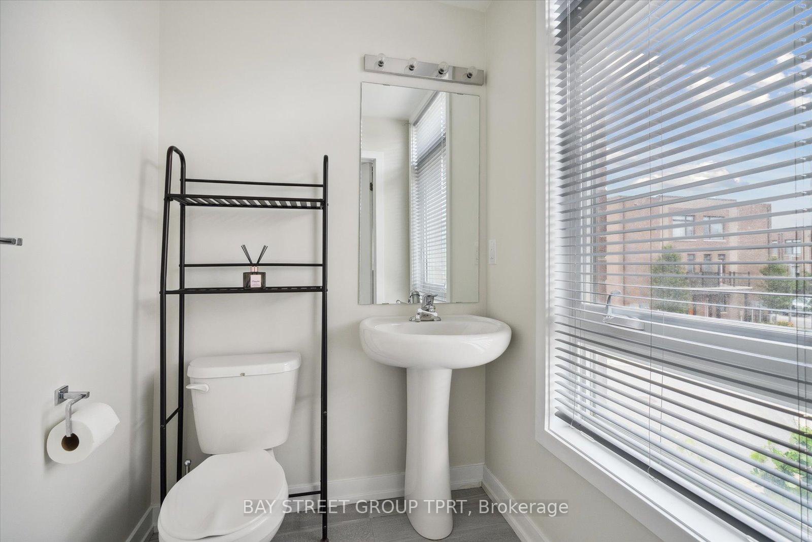 Photo 19 of 2 Allward Street, Vaughan, Vaughan Grove — HOMEH