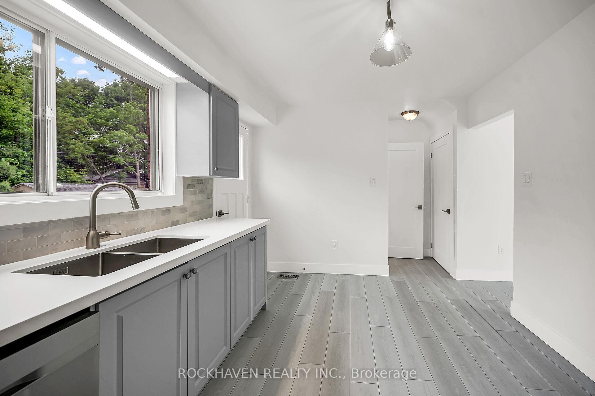 Photo 8 of 488 Upper Kenilworth Avenue, Hamilton, Huntington — HOMEH