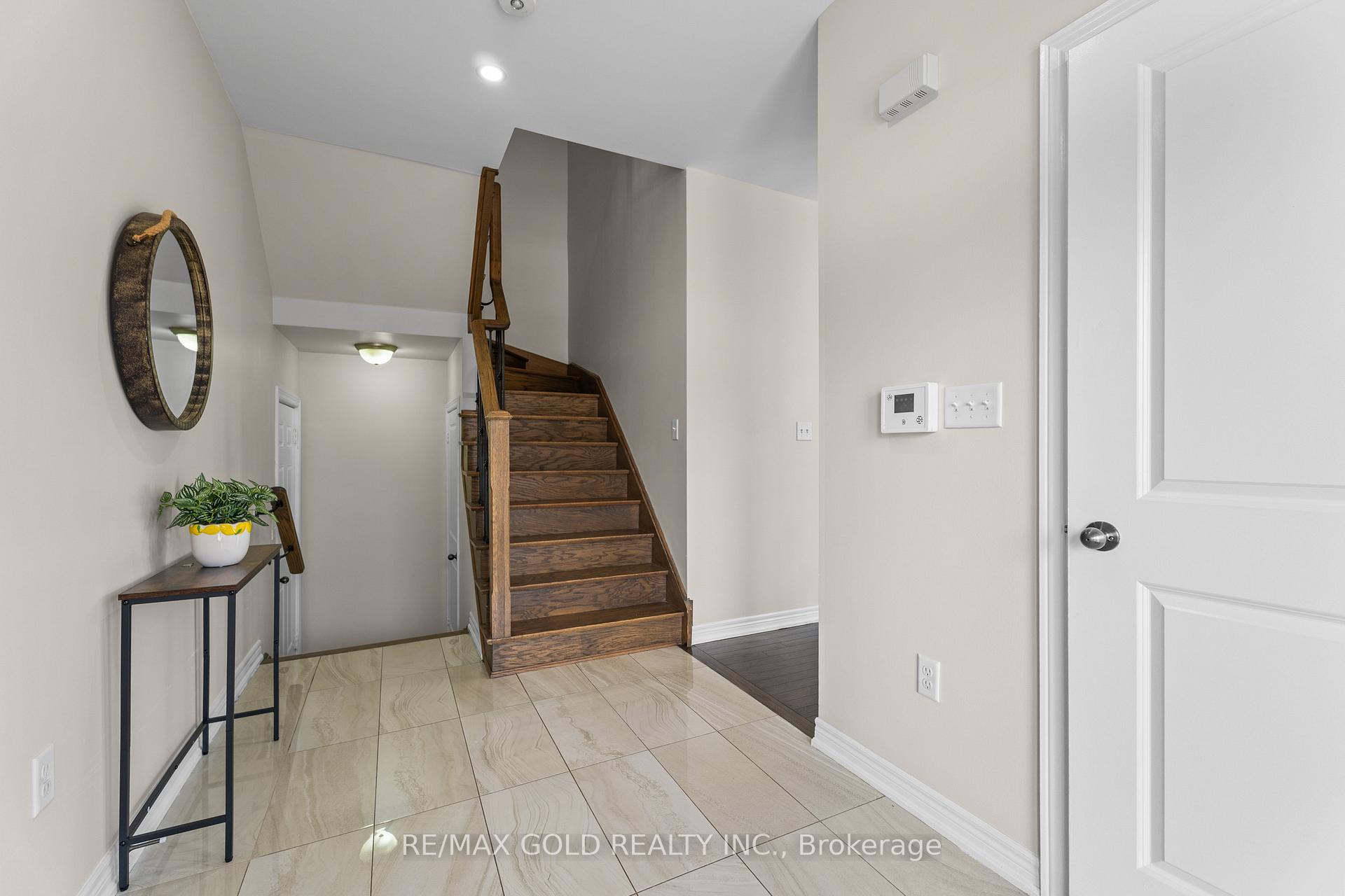 Photo 2 of 324 Veterans Drive, Brampton, Northwest Brampton — HOMEH