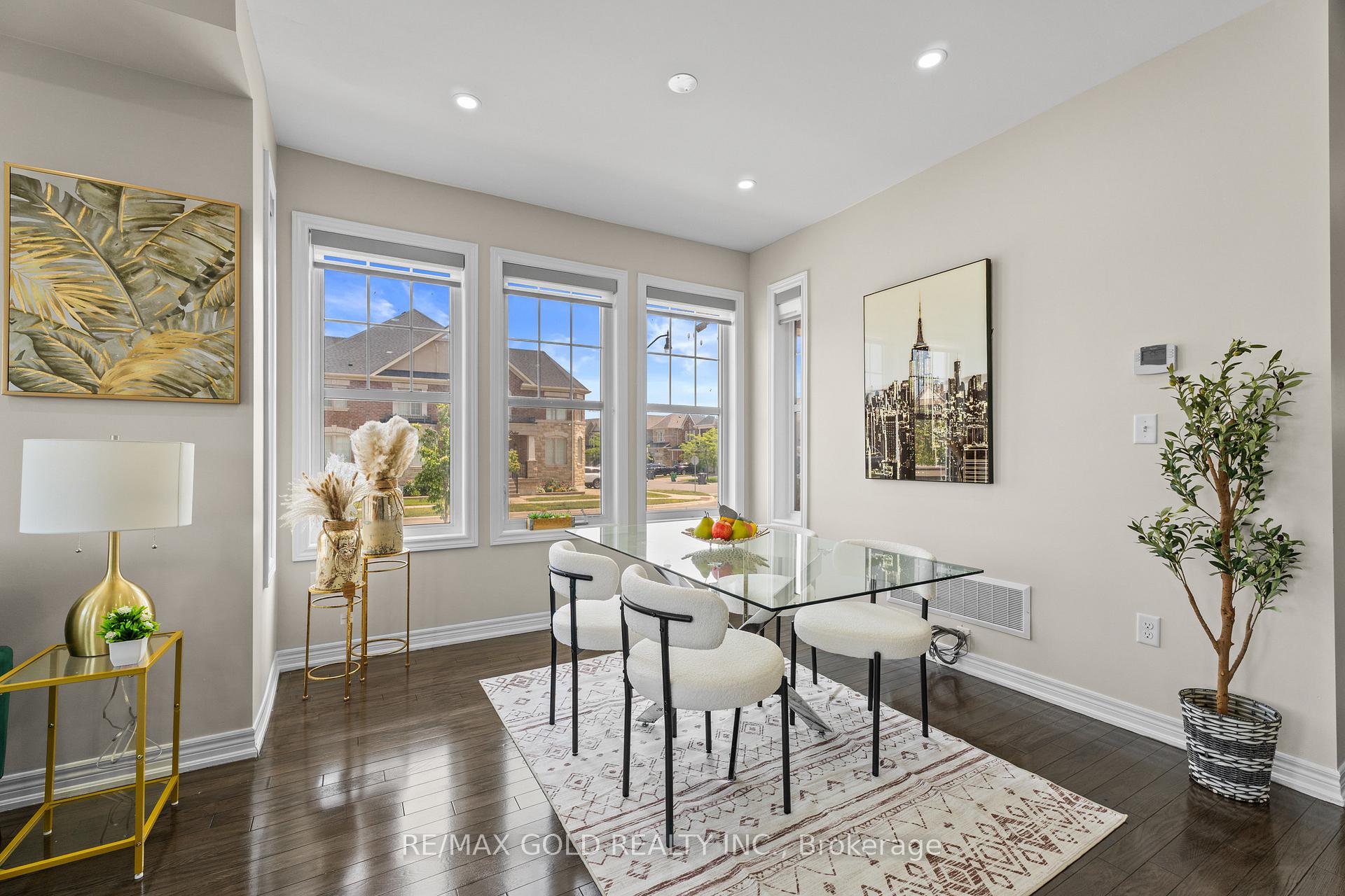 Photo 23 of 324 Veterans Drive, Brampton, Northwest Brampton — HOMEH