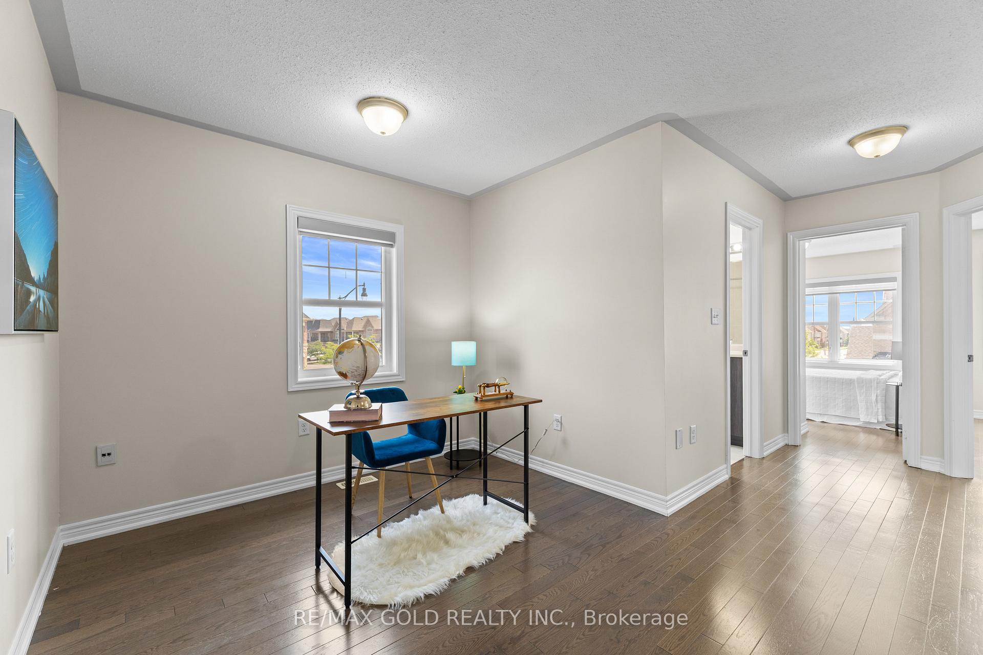 Photo 10 of 324 Veterans Drive, Brampton, Northwest Brampton — HOMEH