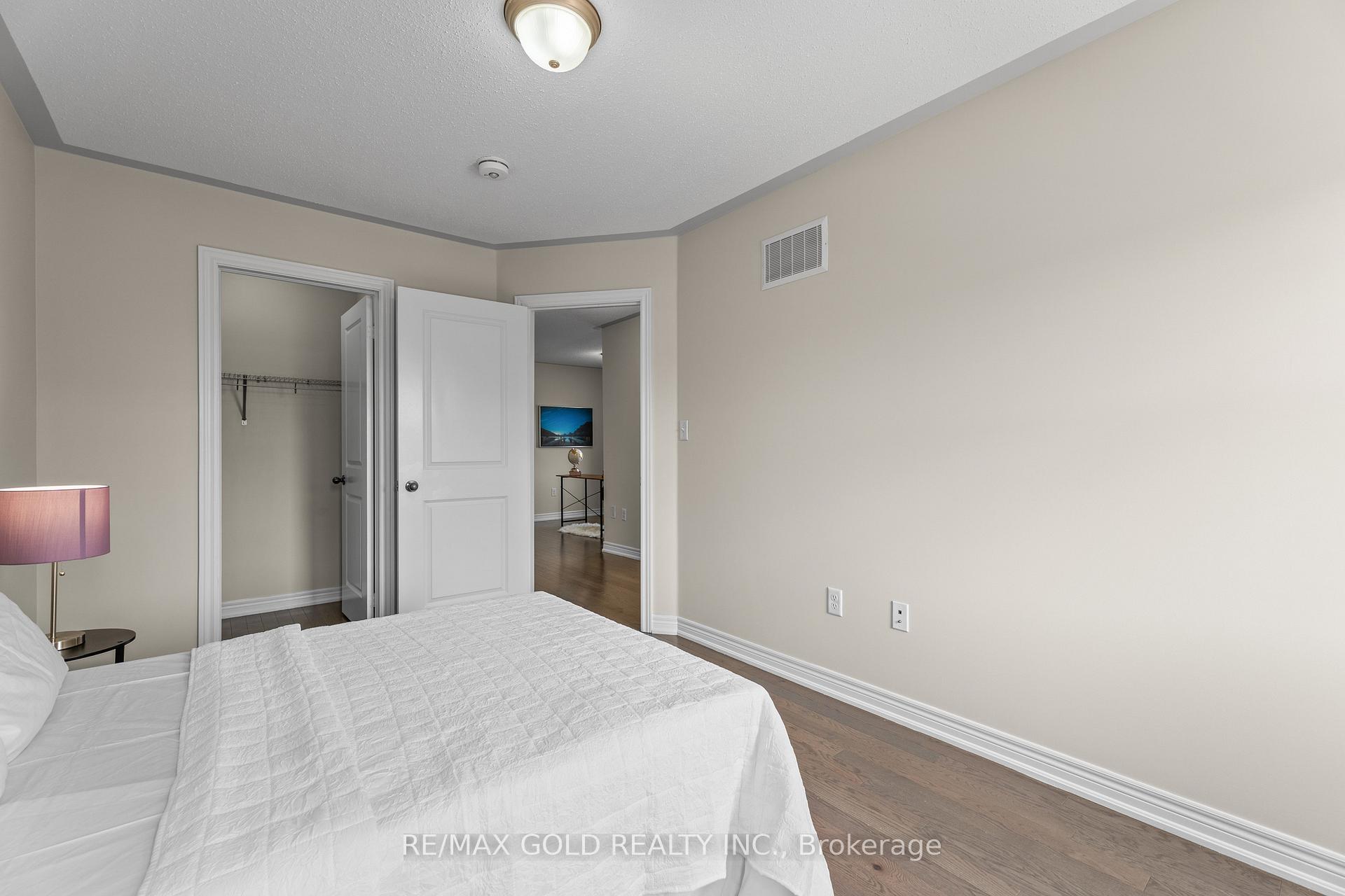 Photo 3 of 324 Veterans Drive, Brampton, Northwest Brampton — HOMEH