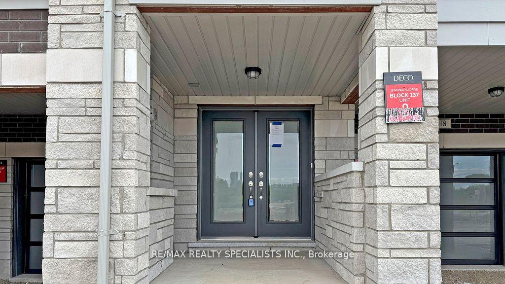 Photo 4 of 18 Monreau Drive, Brampton, Northwest Brampton — HOMEH