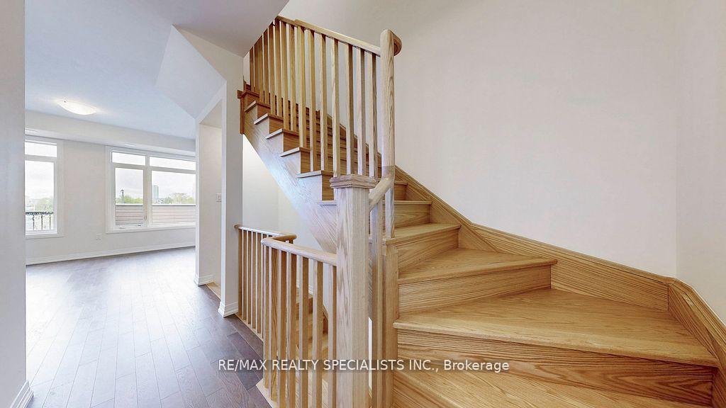 Photo 20 of 18 Monreau Drive, Brampton, Northwest Brampton — HOMEH