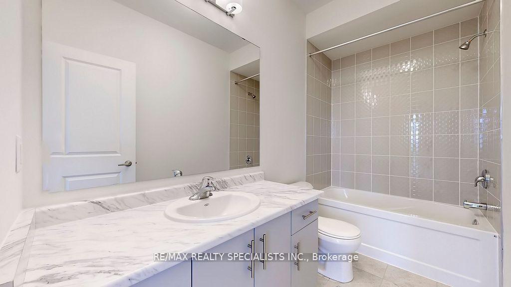 Photo 33 of 18 Monreau Drive, Brampton, Northwest Brampton — HOMEH