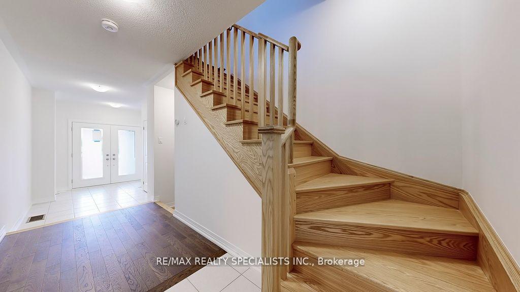 Photo 35 of 18 Monreau Drive, Brampton, Northwest Brampton — HOMEH