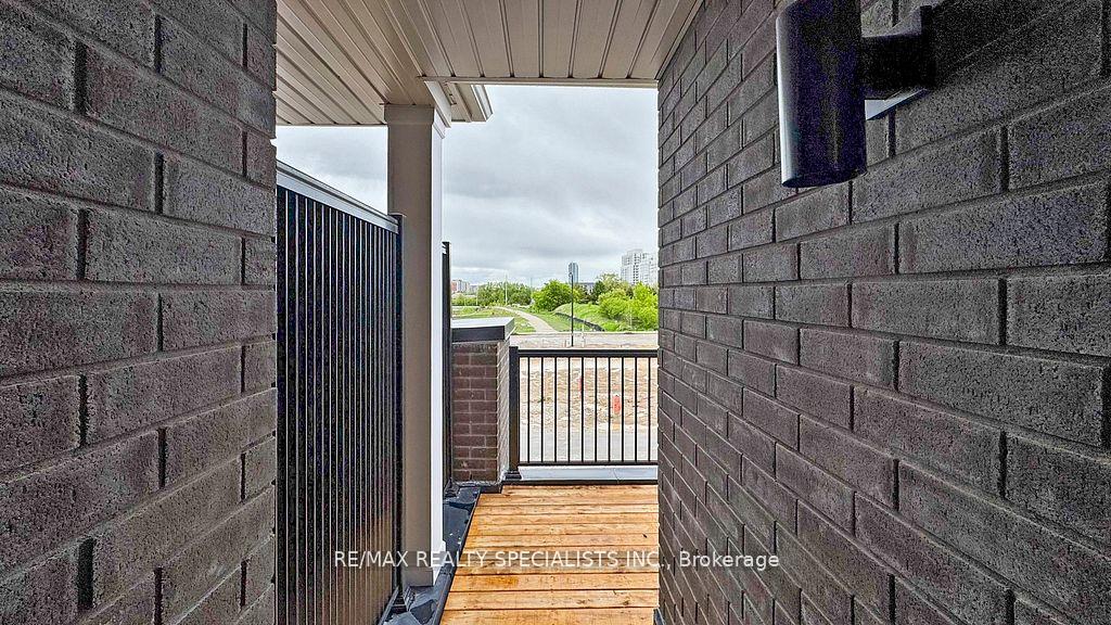 Photo 39 of 18 Monreau Drive, Brampton, Northwest Brampton — HOMEH