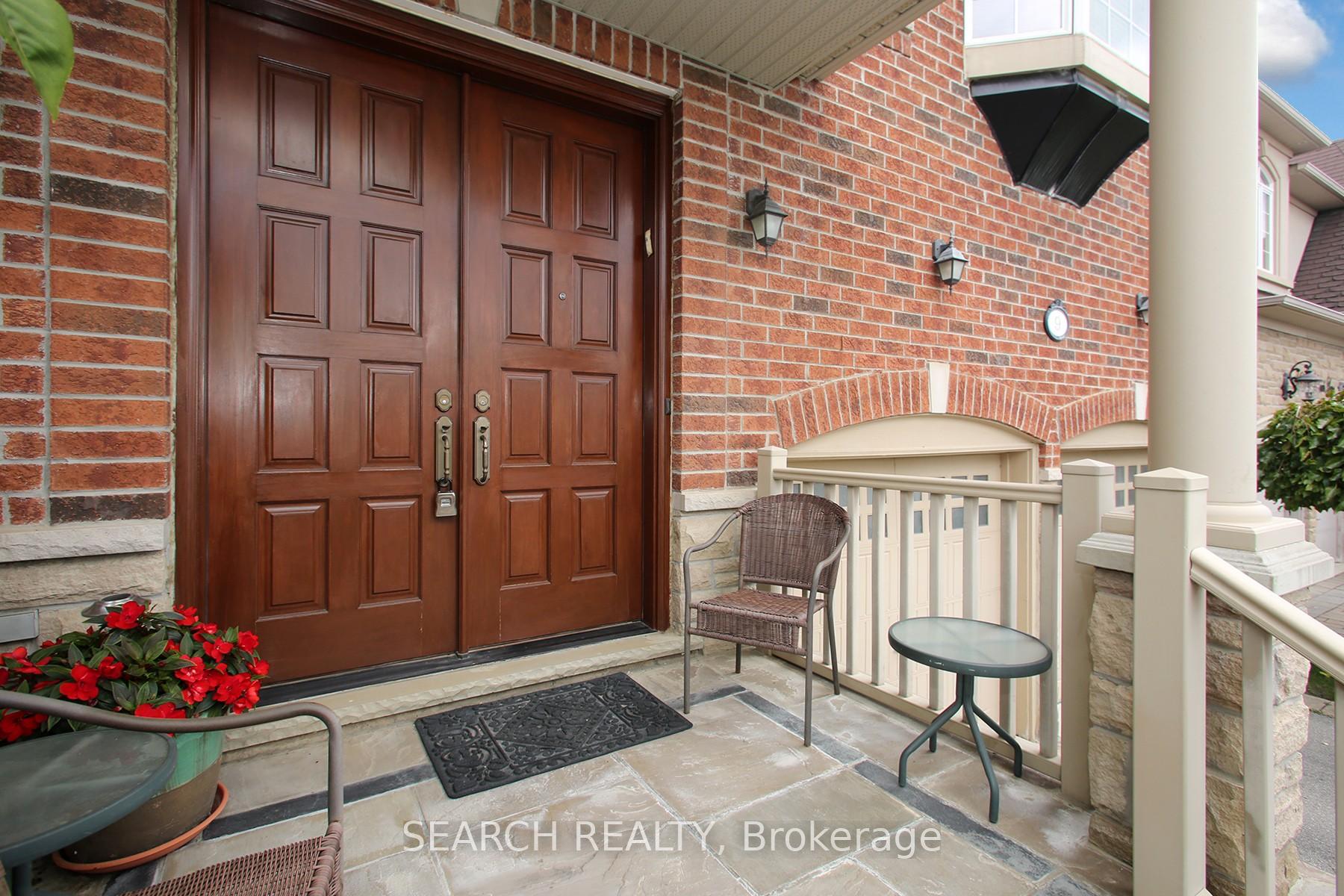 Photo 3 of 9 Little Hannah Lane, Vaughan, Patterson — HOMEH