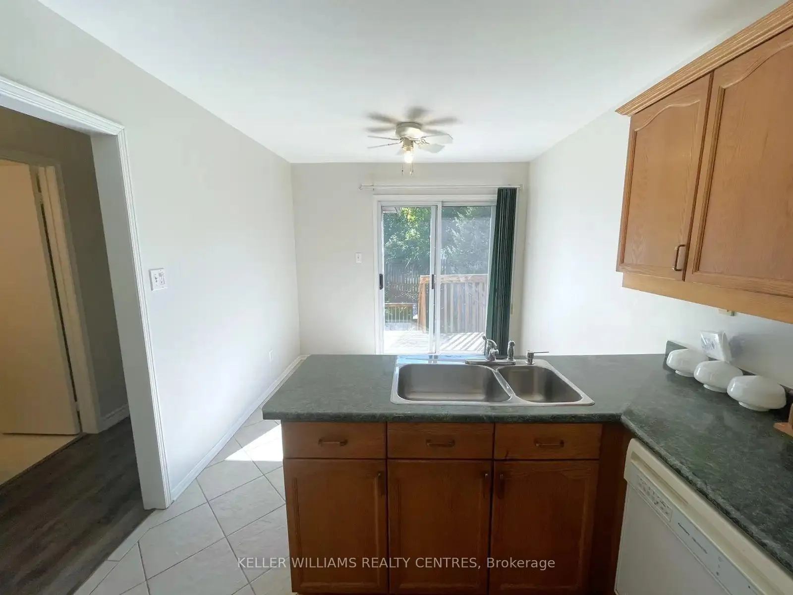 Photo 7 of 111 Athabaska Road, Barrie, Holly — HOMEH
