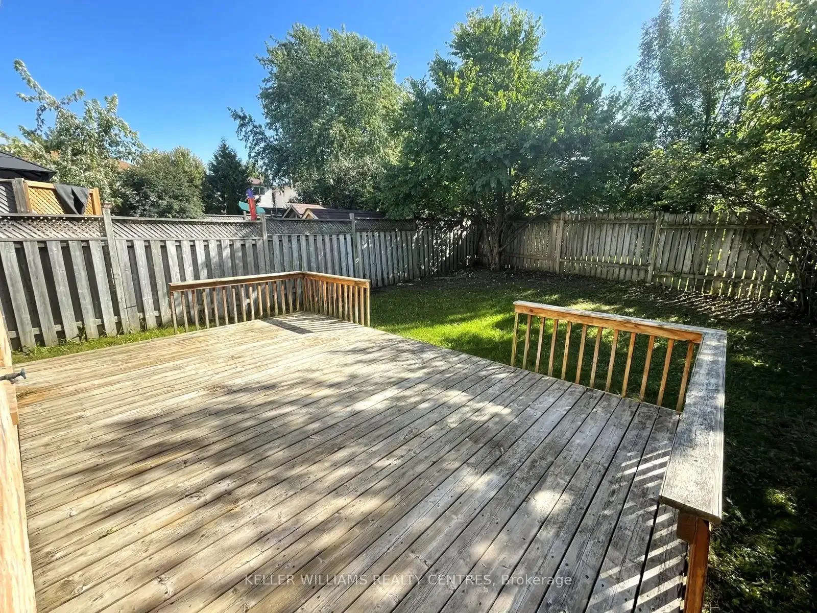 Photo 14 of 111 Athabaska Road, Barrie, Holly — HOMEH