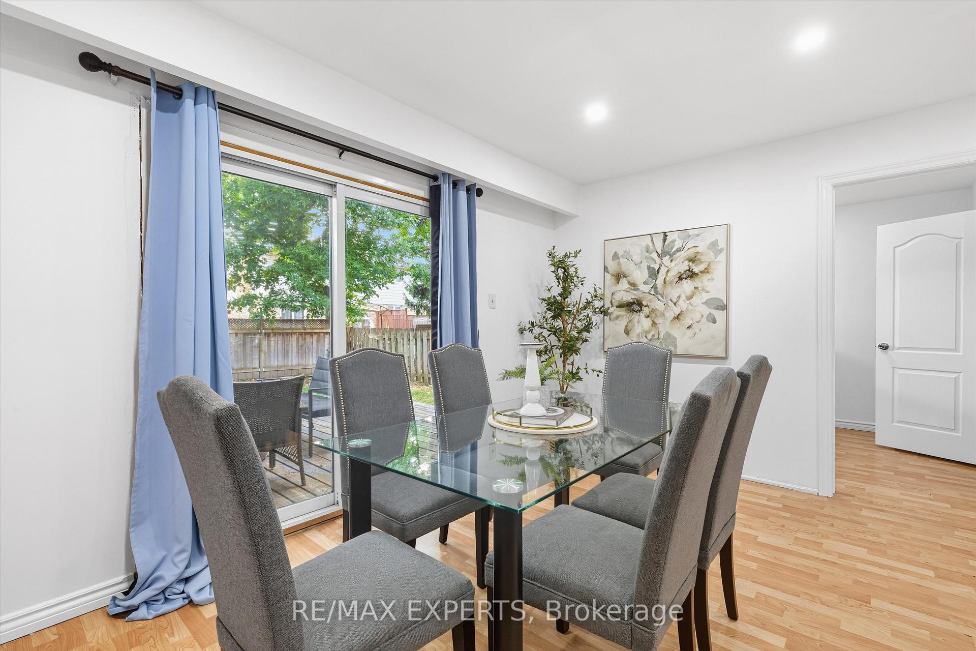 Photo 6 of 36 Nancy Mccredie Drive, Brampton, Brampton West — HOMEH