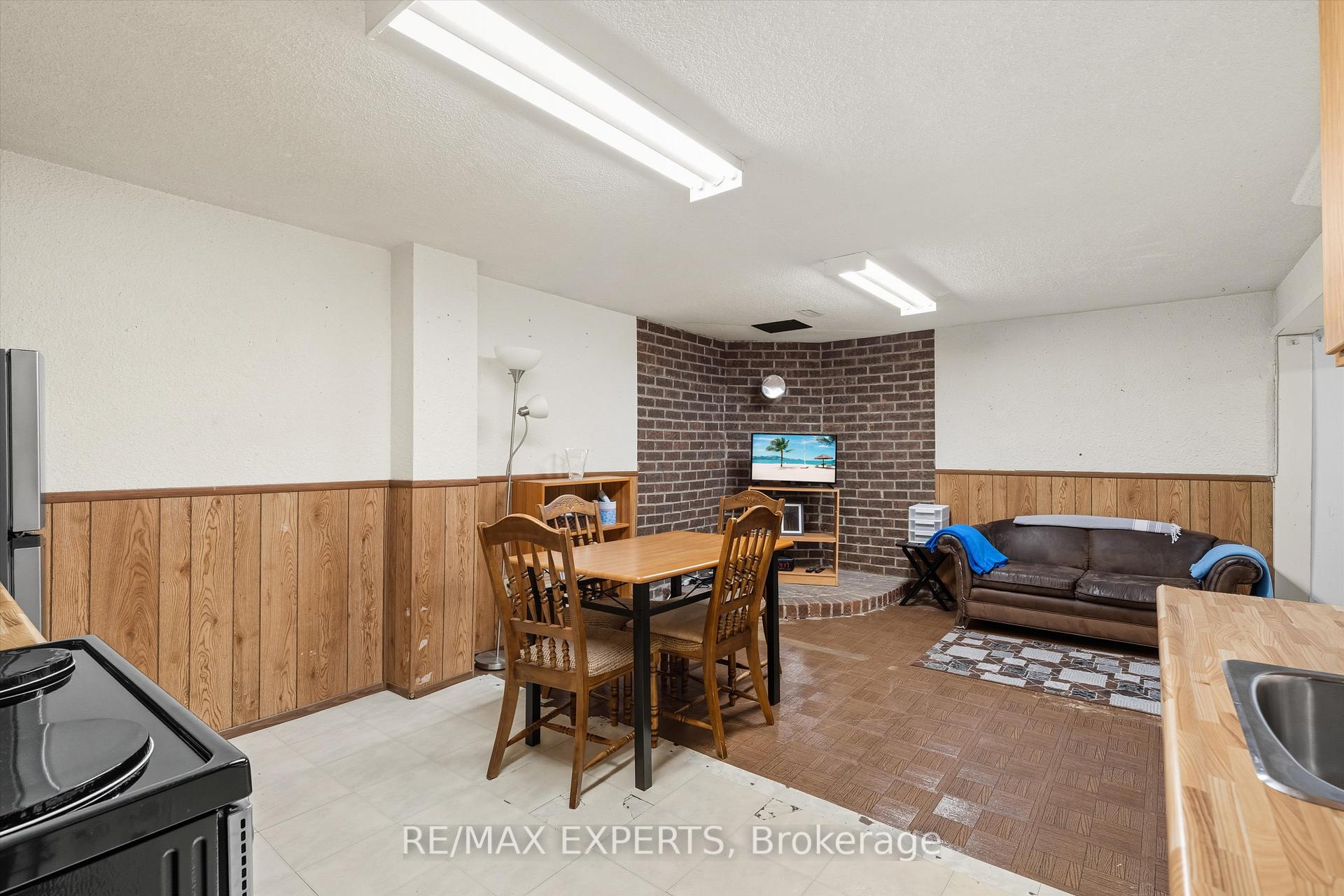 Photo 19 of 36 Nancy Mccredie Drive, Brampton, Brampton West — HOMEH
