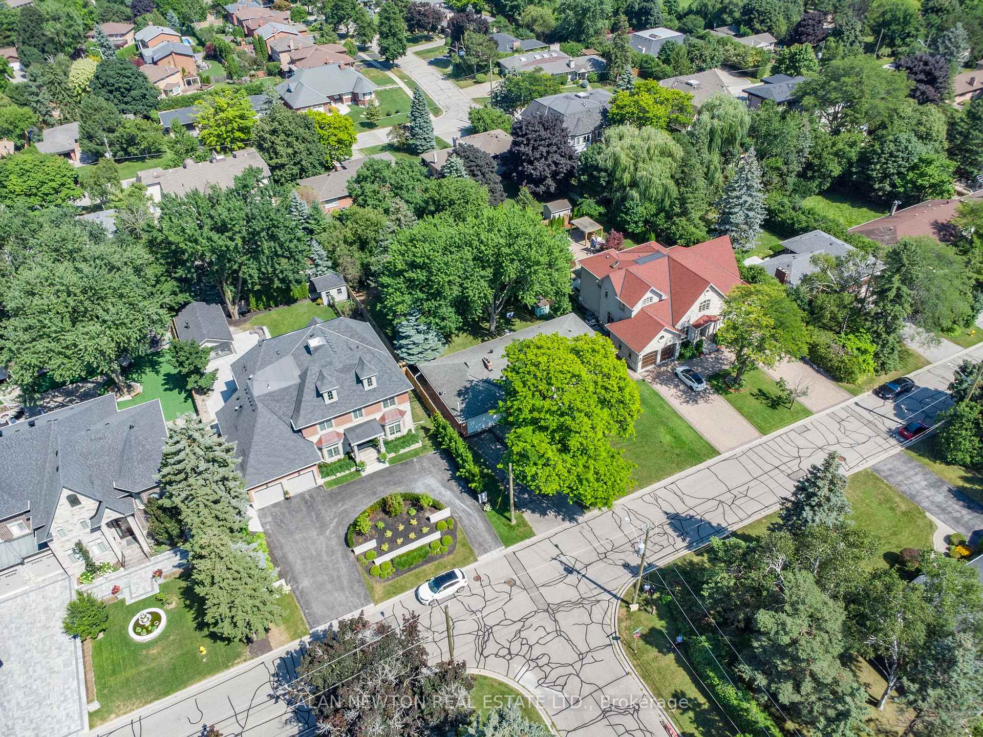 Photo 17 of 21 Vistaview Boulevard, Vaughan, Uplands — HOMEH