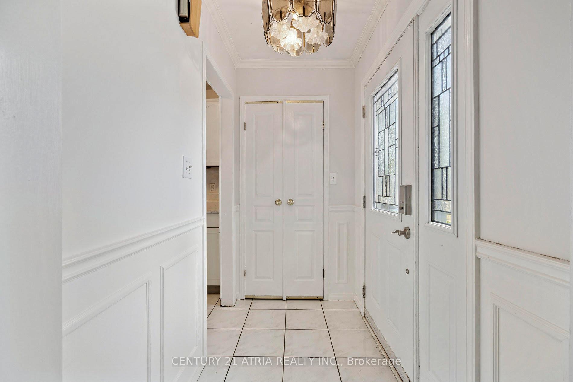 Photo 4 of 28 Glenmore Crescent, Brampton, Northgate — HOMEH