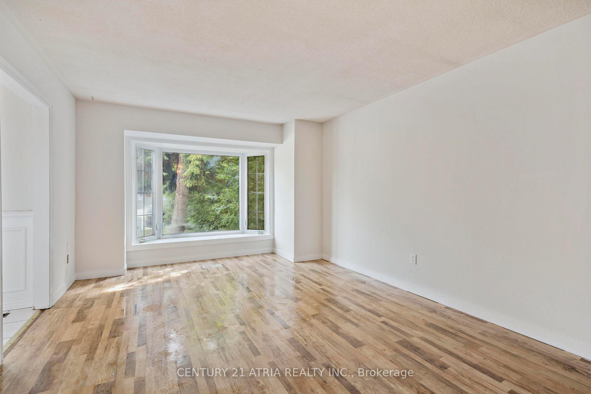 Photo 24 of 28 Glenmore Crescent, Brampton, Northgate — HOMEH