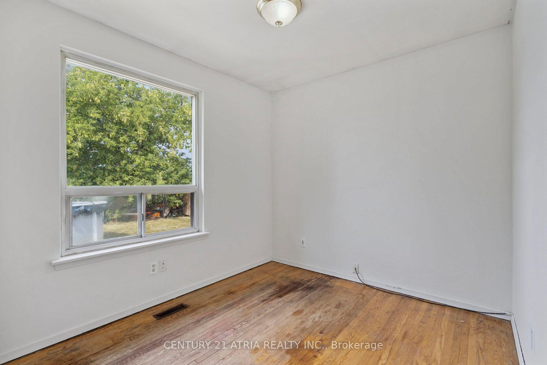 Photo 20 of 28 Glenmore Crescent, Brampton, Northgate — HOMEH