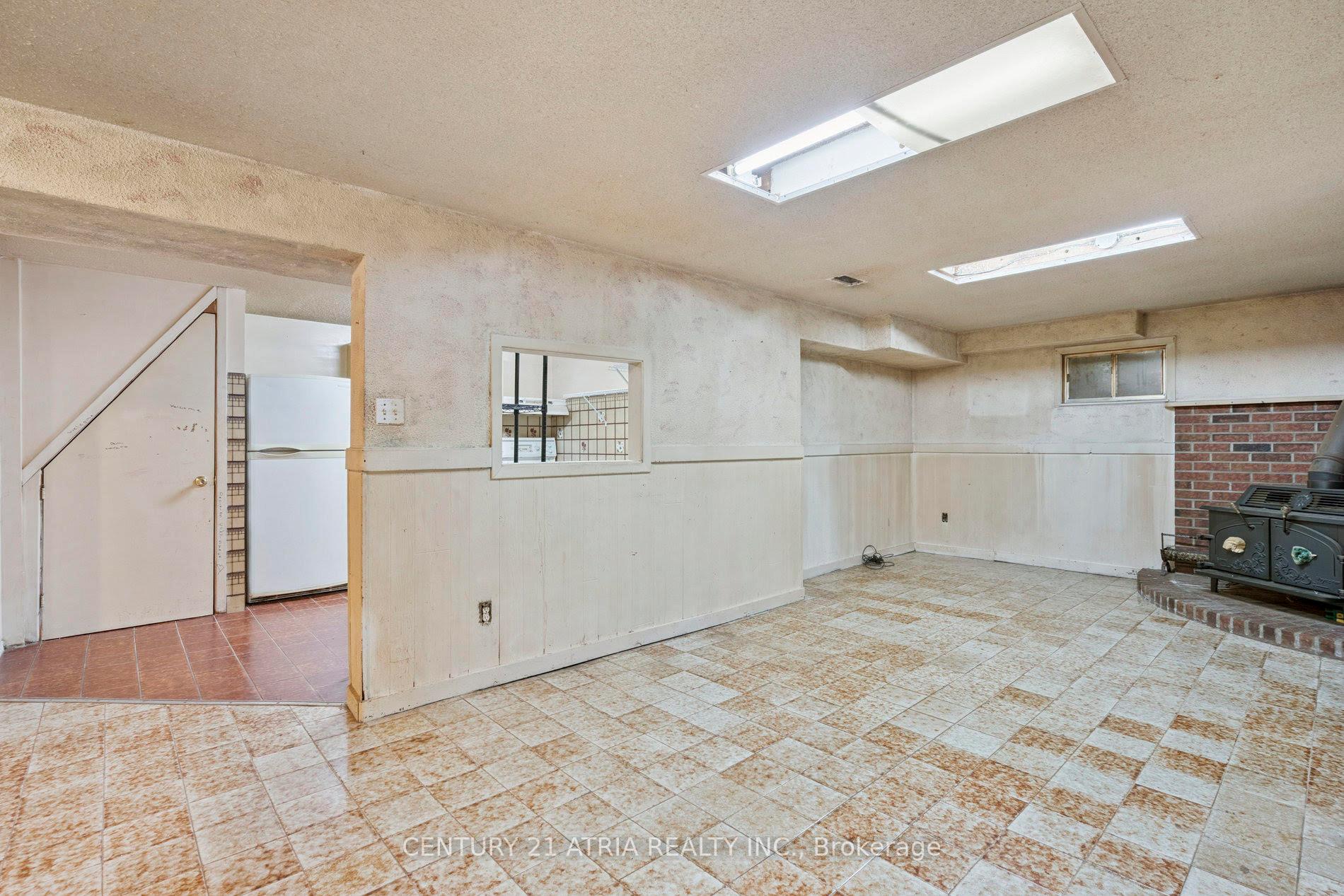Photo 14 of 28 Glenmore Crescent, Brampton, Northgate — HOMEH