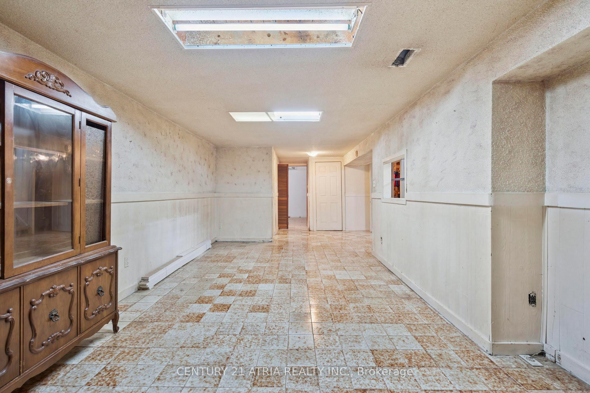 Photo 13 of 28 Glenmore Crescent, Brampton, Northgate — HOMEH